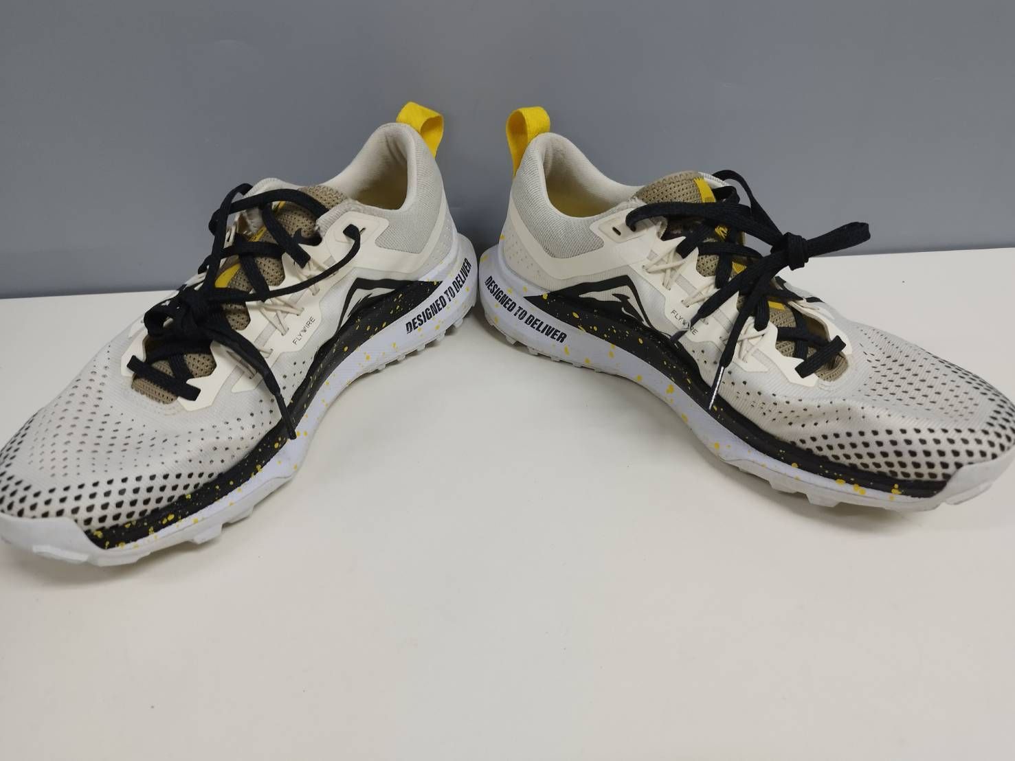 良品】NIKE ナイキ リアクト ペガサス トレイル 4/(トレイル 