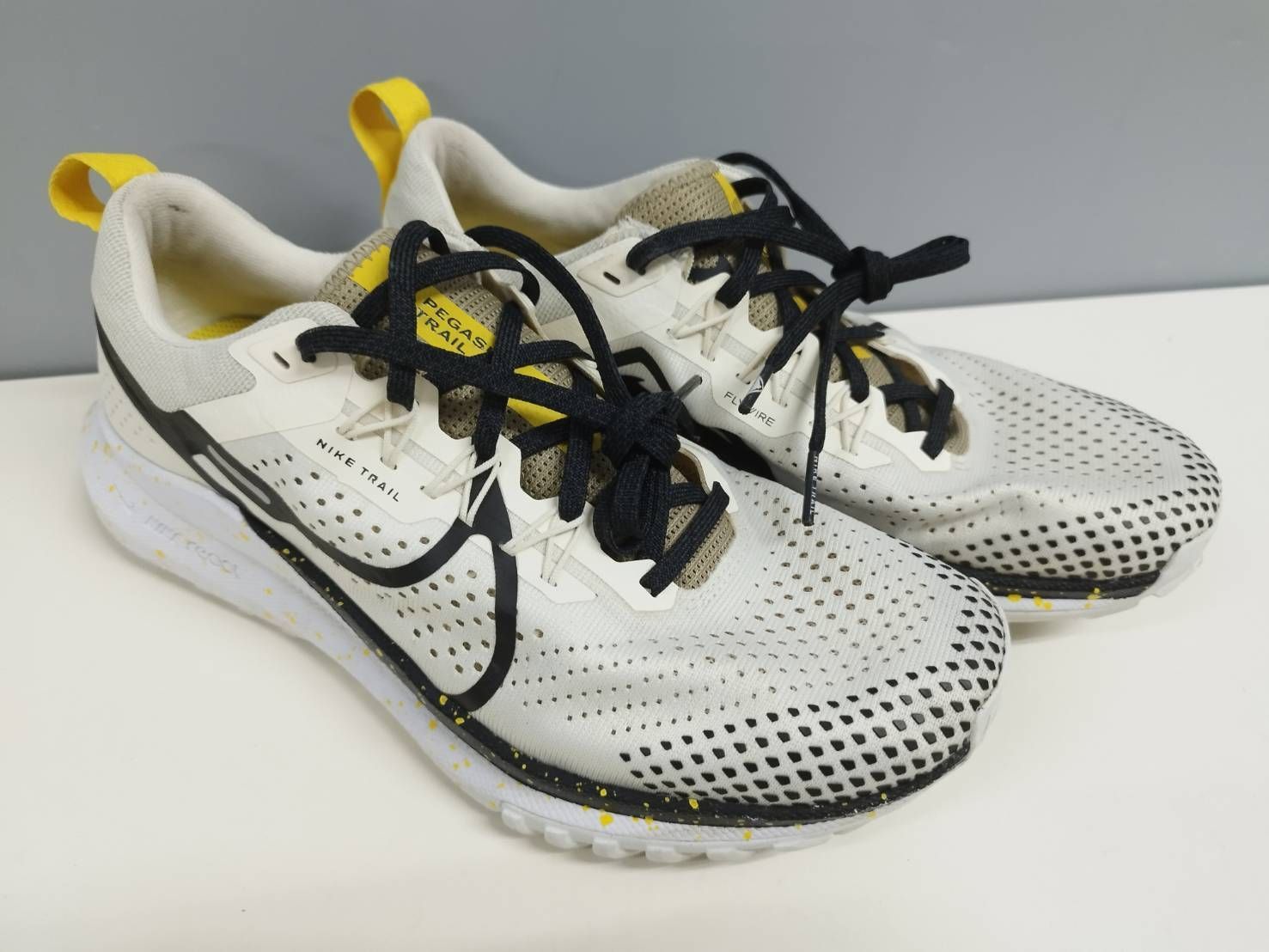 【良品】NIKE ナイキ リアクト ペガサス トレイル 4/(トレイル)ランニングシューズ/26cm