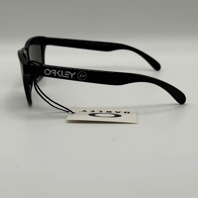 OAKLEY×FRAGMENT DESIGN FROGSKINS XS SUNGLASSES BLACK/WHITE OJ9006