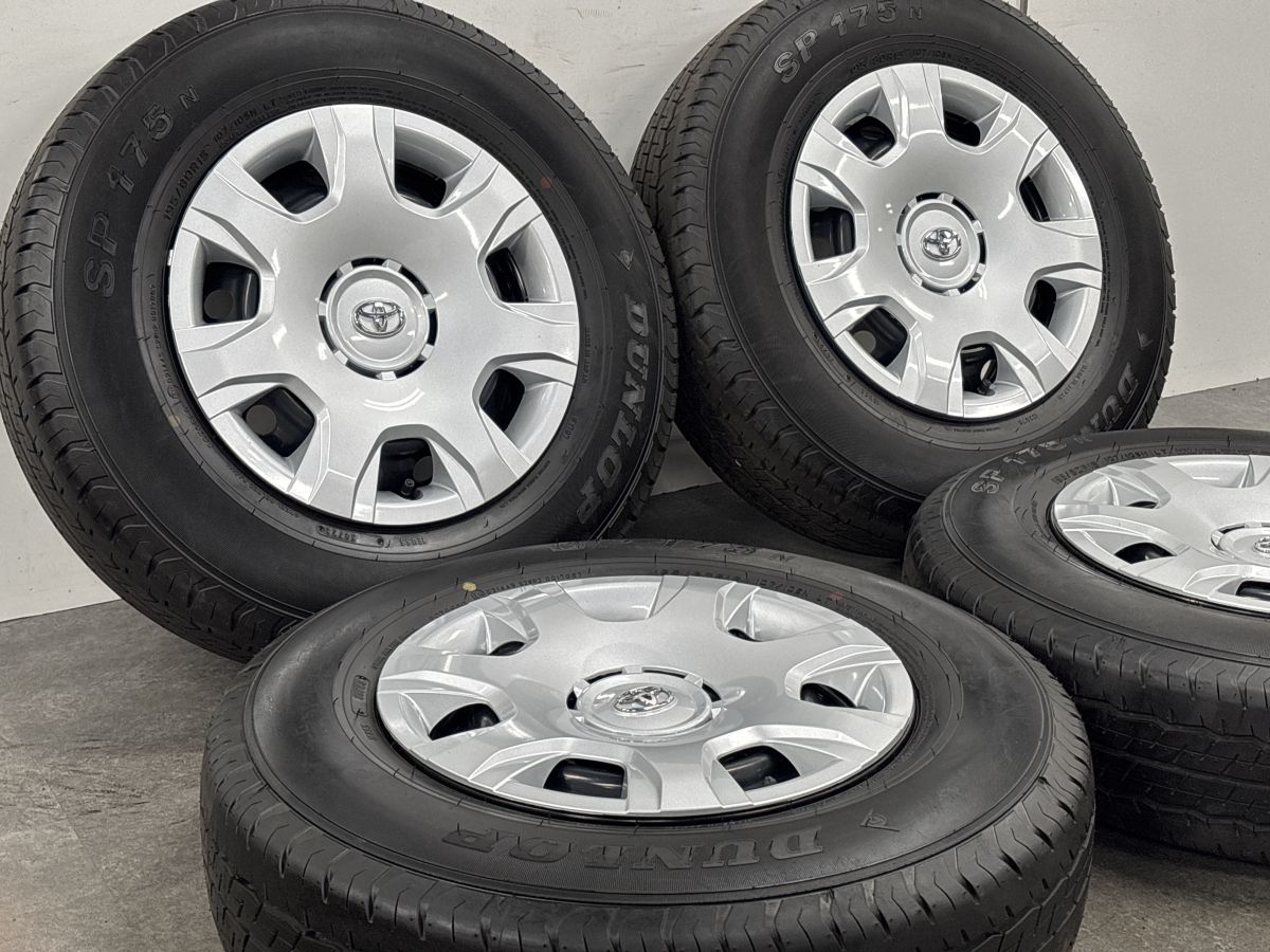美品 バリ溝】トヨタ 200 ハイエース 純正 15in 6J +35 PCD139.7 