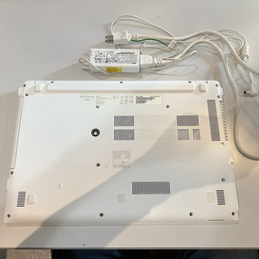ジャンクPC Gateway NE573-A34G/F メモリ4GB - メルカリ