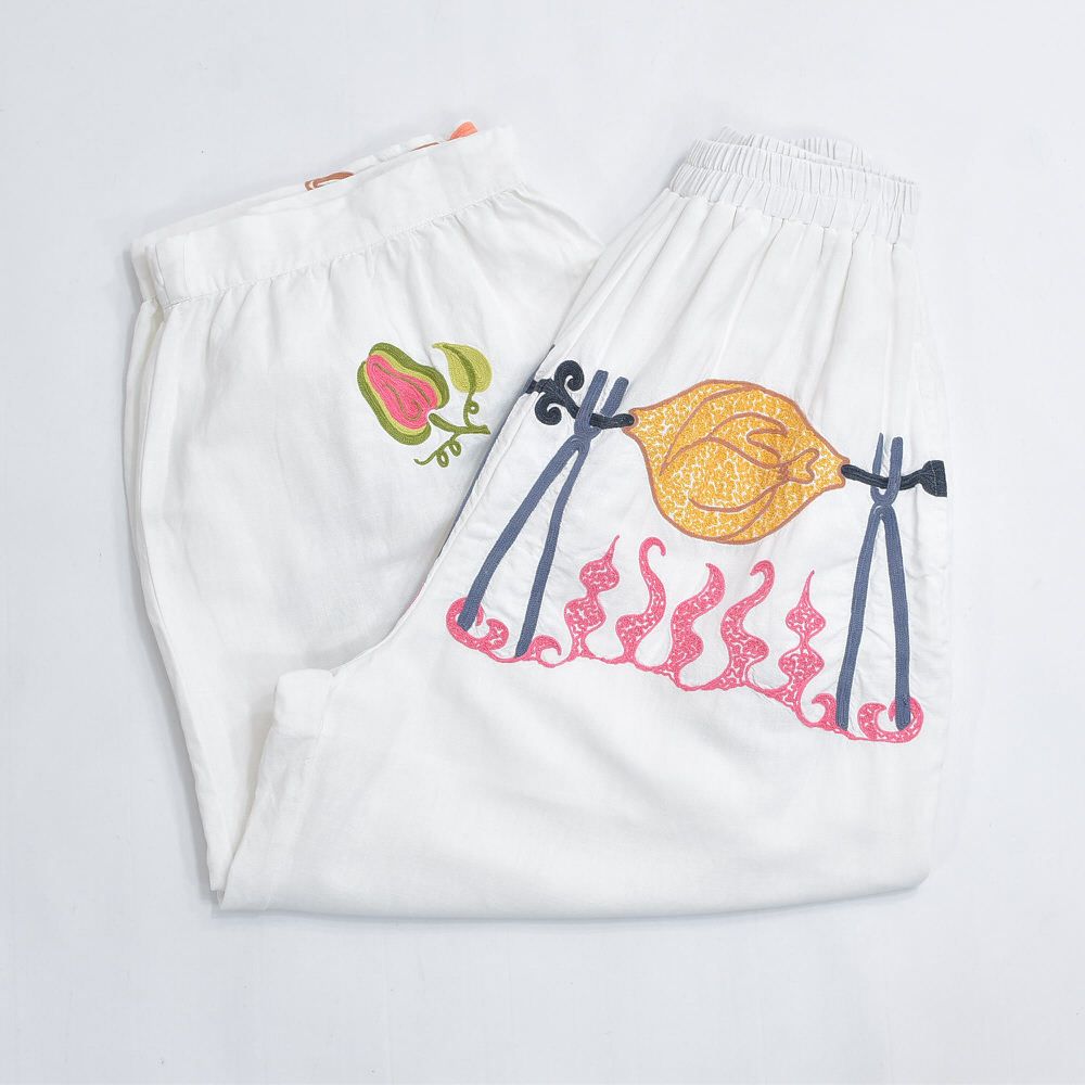 Remake リメイク 再構築 テキスタイル フルーツ 鶏肉 バーベキュー 刺繍 デザイン バルーンシルエット イージーパンツ ホワイト 裏地付き 古着 W60～98cm