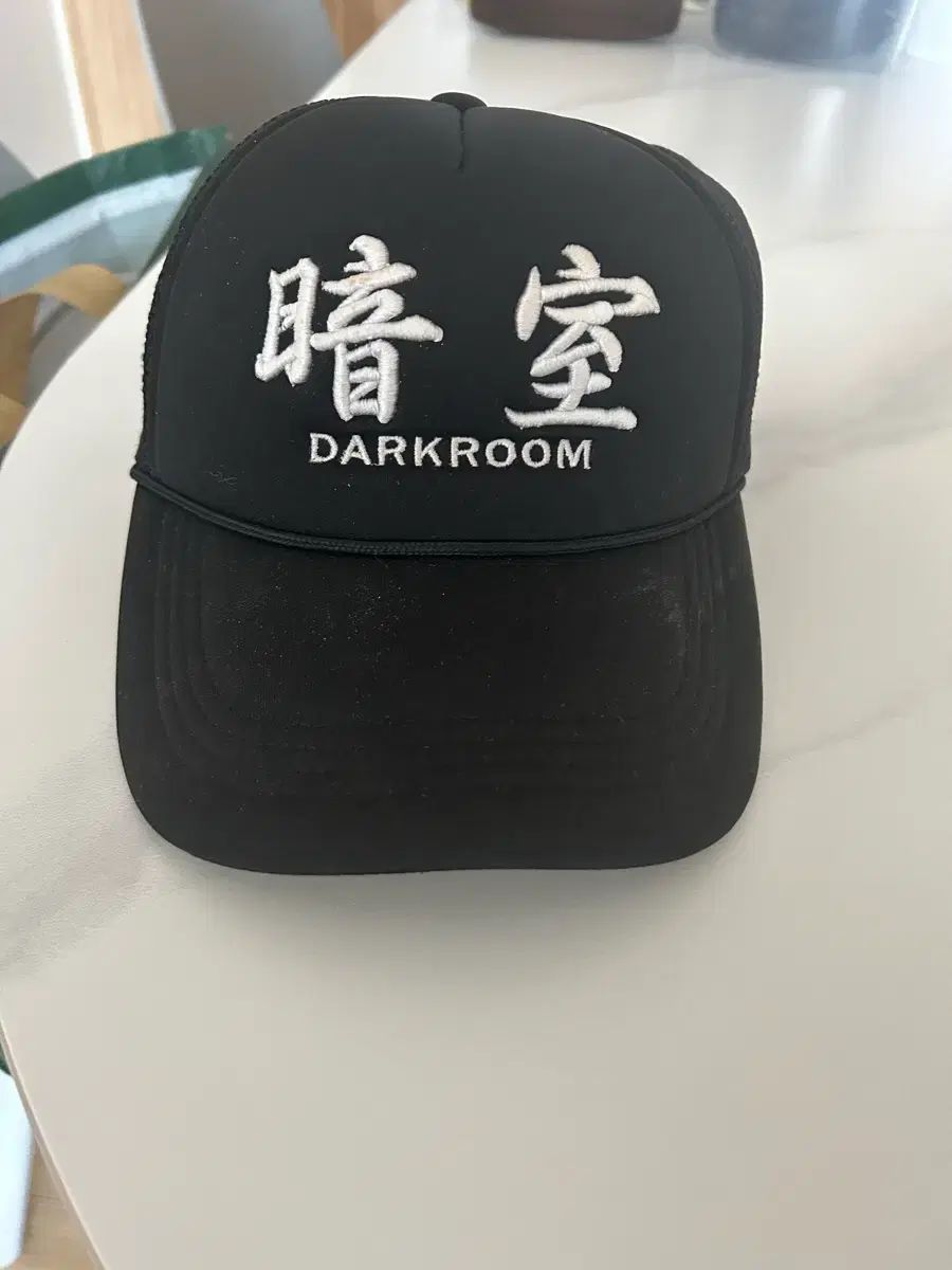 Darkr8m Studio ダークルーム スタジオ トラッカーキャップ 帽子