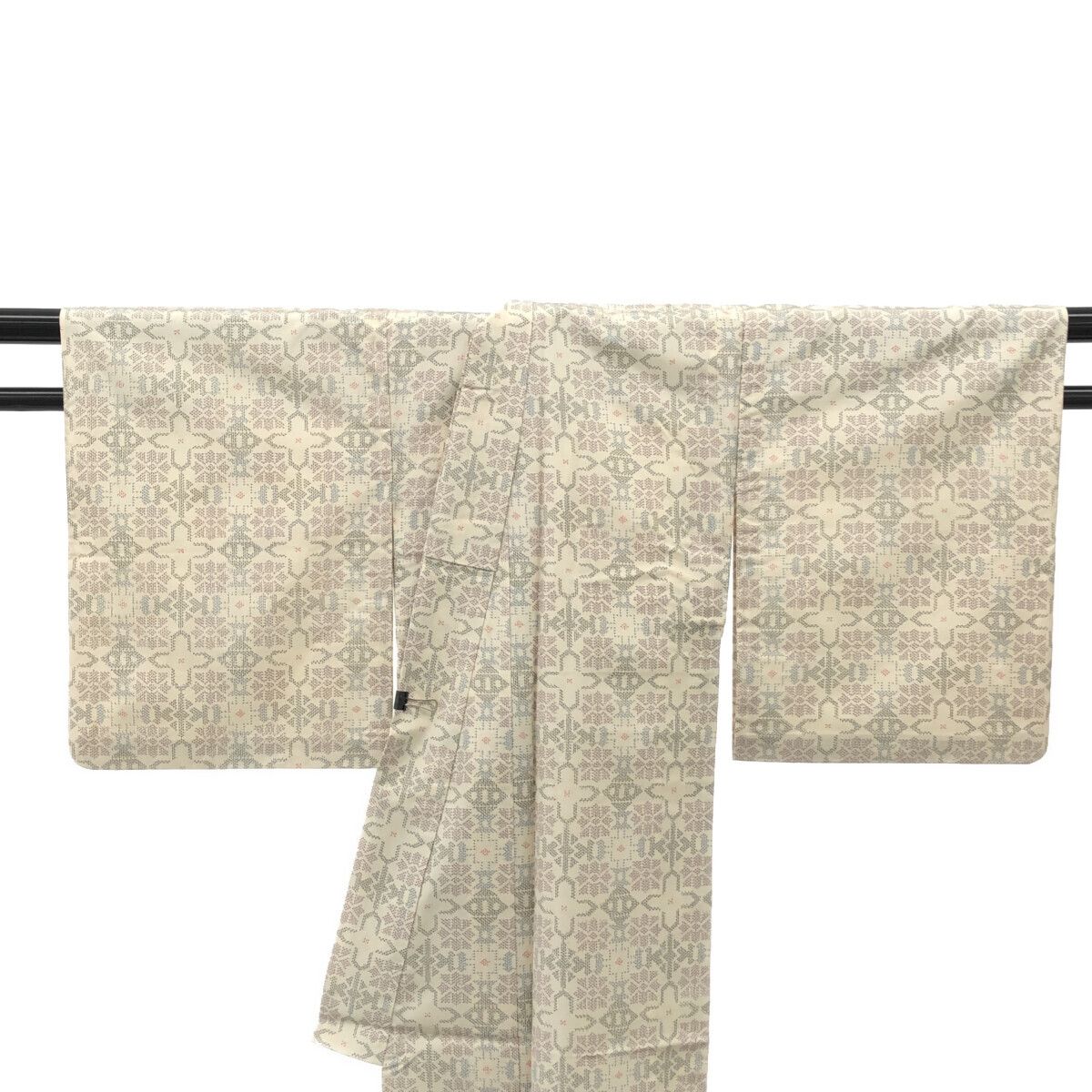 大島紬/白大島/単衣/美品/適応身長146～152㎝/12733 - メルカリ