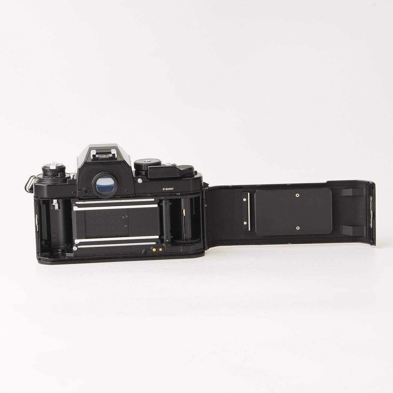 ニコン Nikon FA ブラック ボディ 35mm フィルム一眼レフカメラ - メルカリ