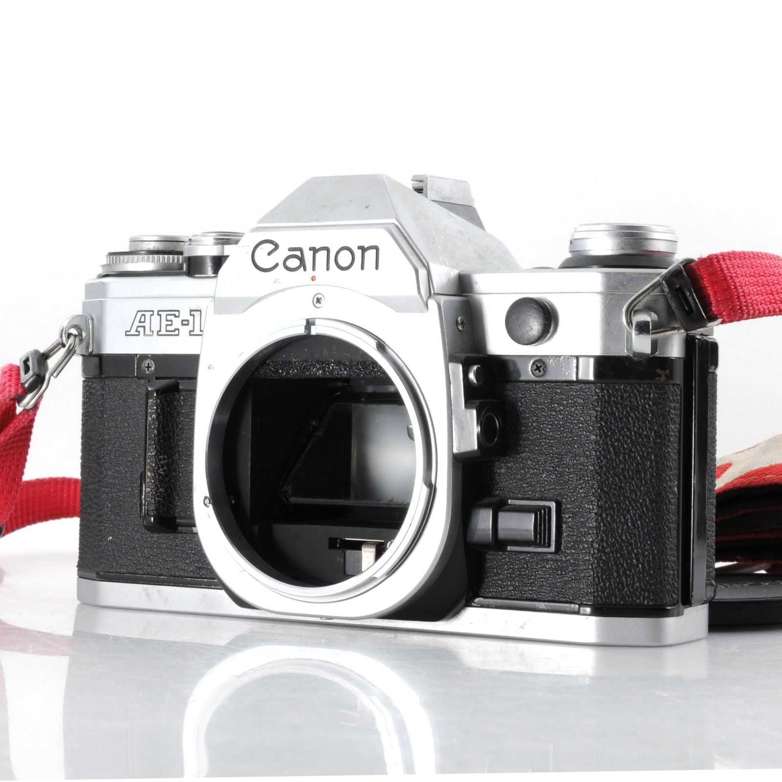 キヤノン】Canon AE-1 シルバー フィルムカメラ #M242 - メルカリ