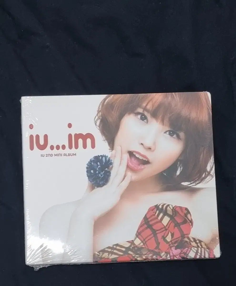 IU(アイユ) im iu 未開封