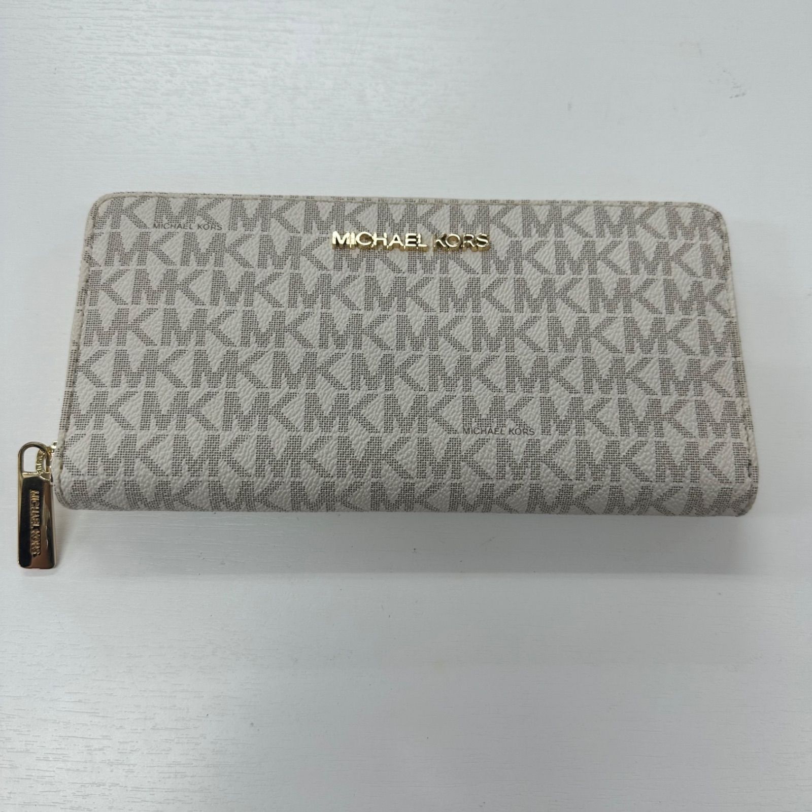 ?239長財布 MICHAEL KORS