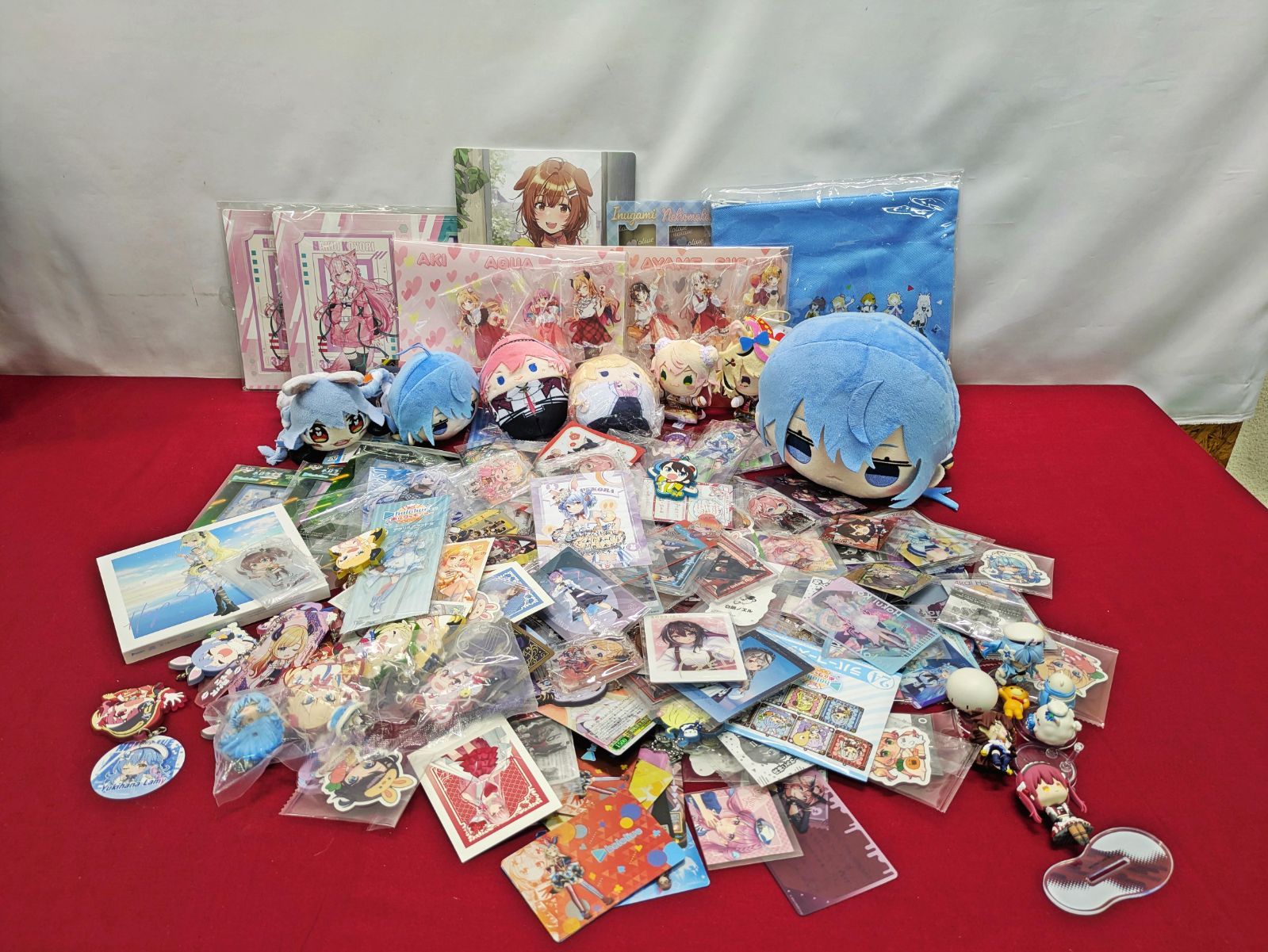 【未開封品　開封品混在】hololive　ホロライブ　グッズ　まとめ　TSUNOMAKI WATAME　角巻わため　CD　ぬいぐるみ　ポーチ　アクスタ他　830
