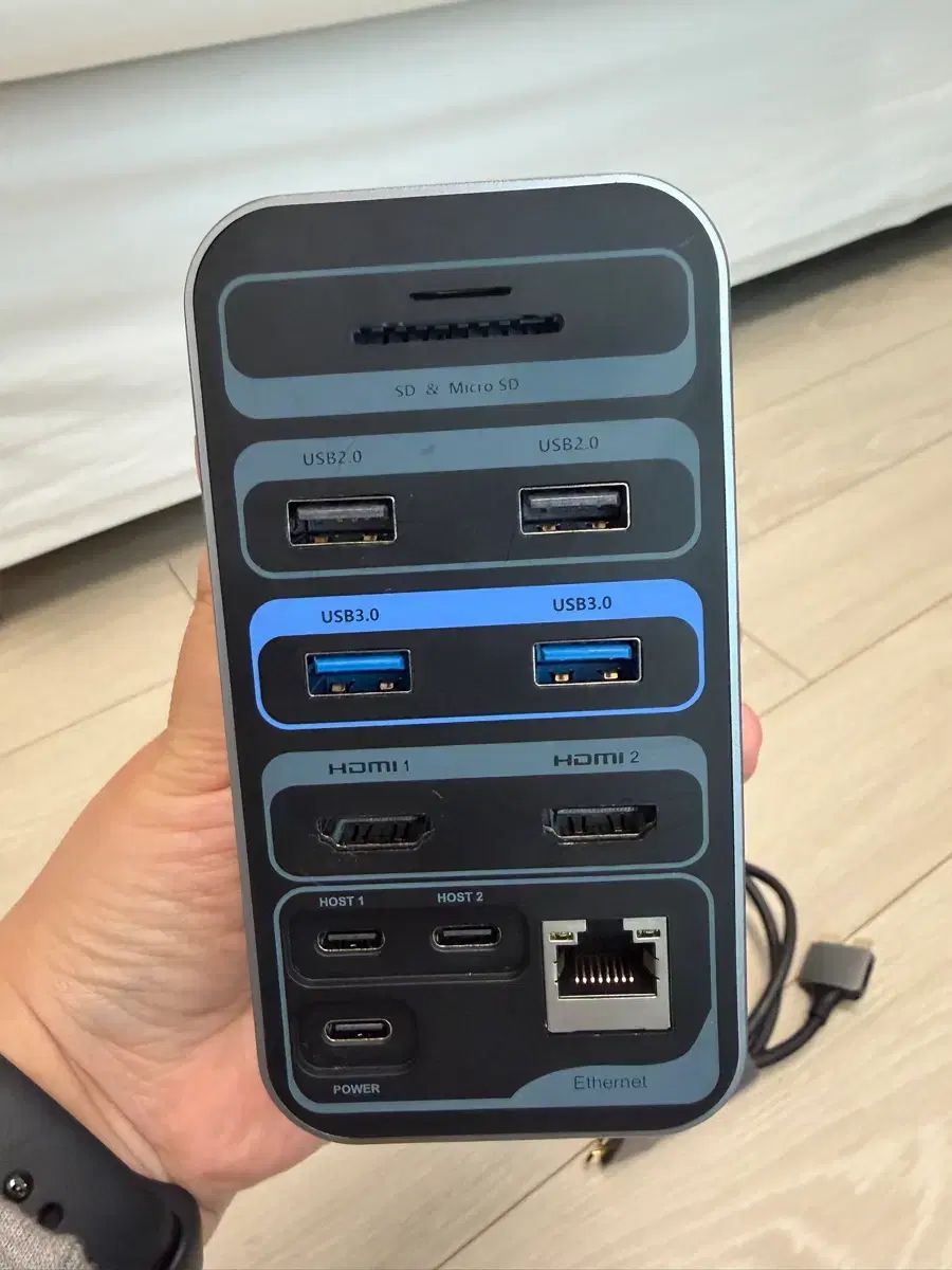 ベージュ끼 MacBookデュアルモニター専用 c タイプハブドック