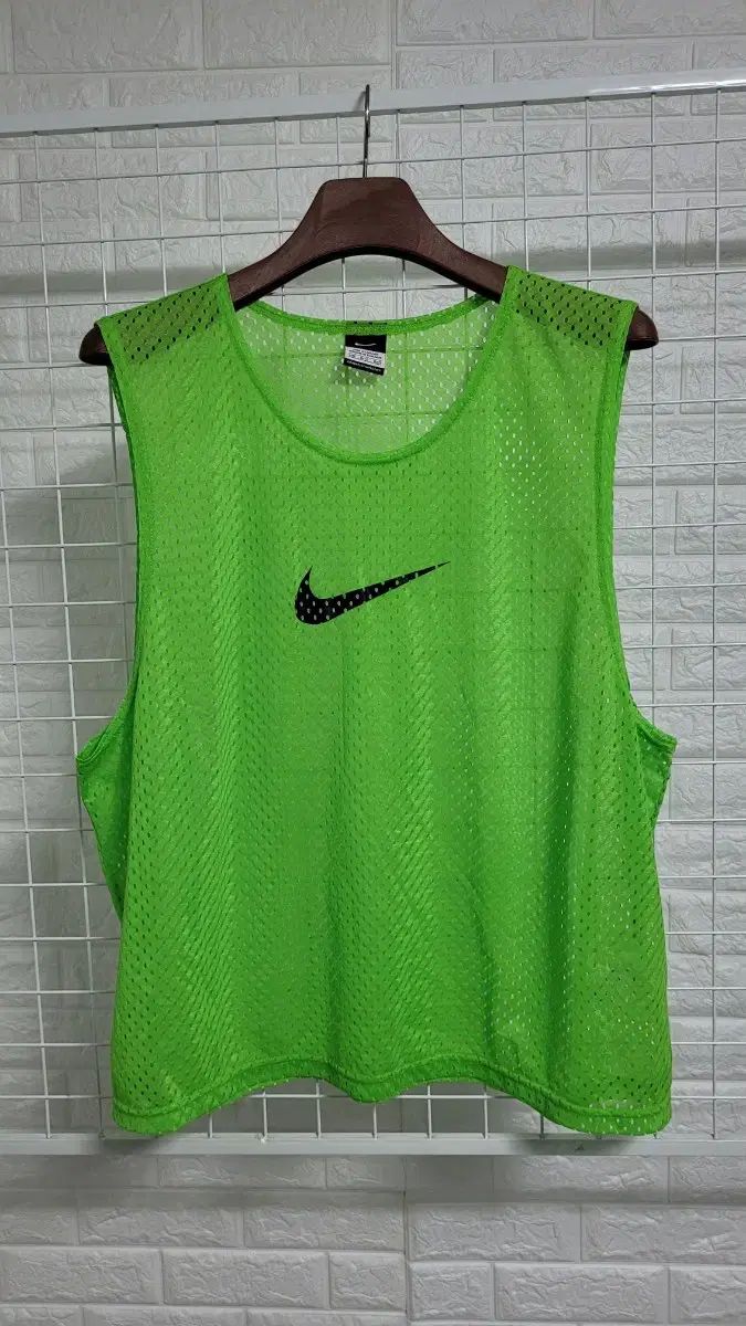 XL NIKEナイキ 2011年 オリジナル ネオングリーン メッシュ レイヤードベスト