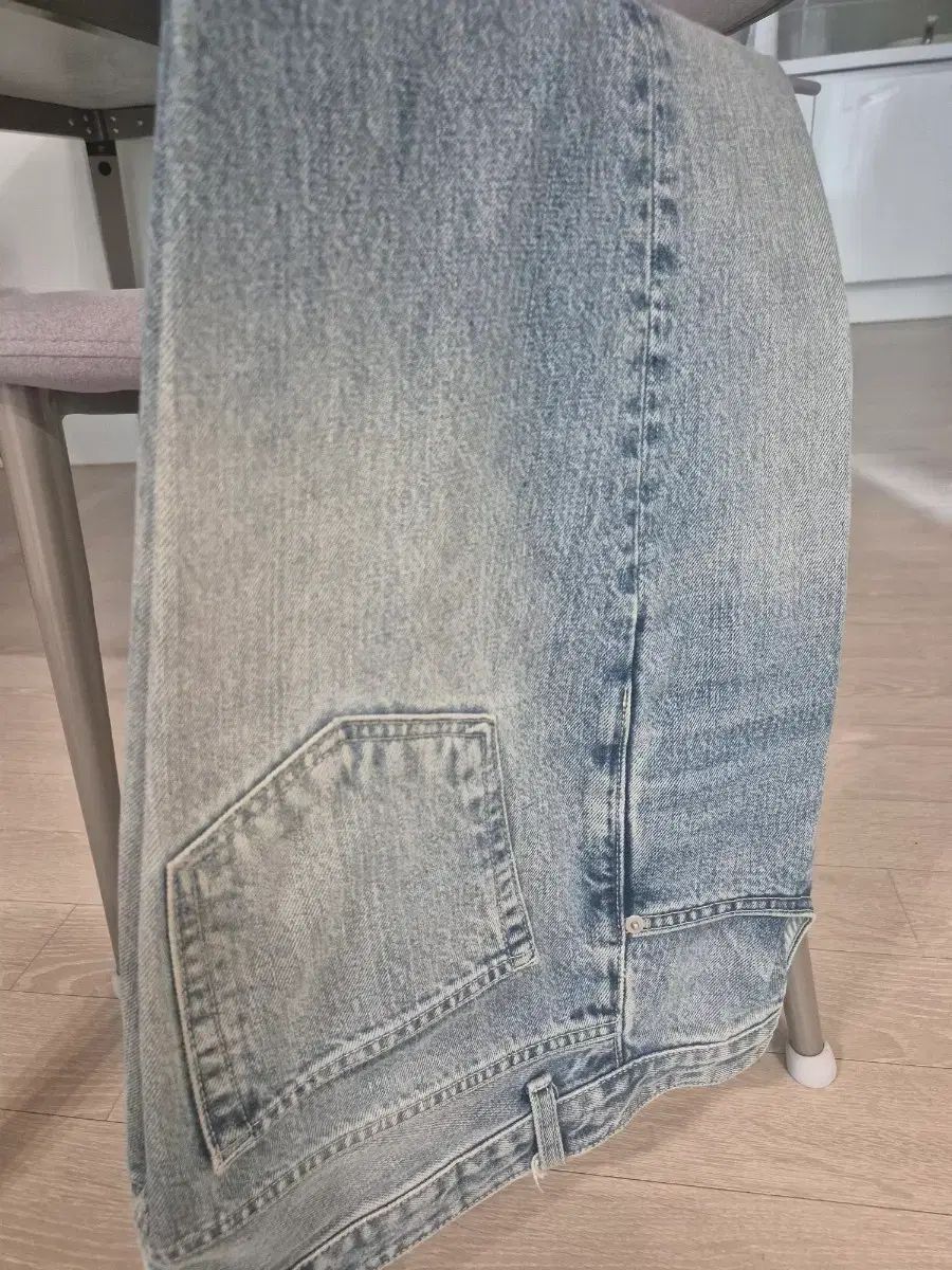 BRANDED 51005