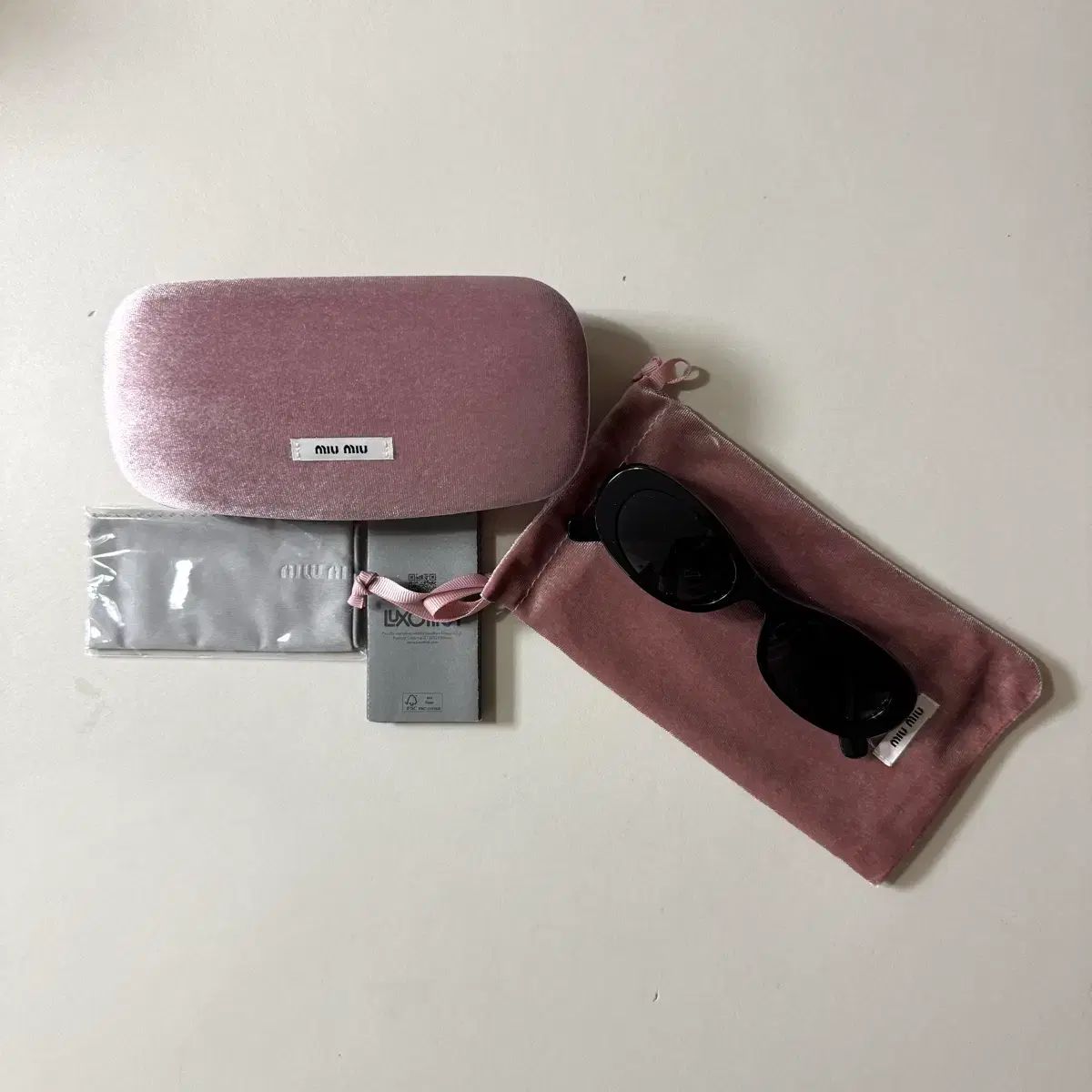 正規品/当日出荷 MIU MIU ミュウミュウ グリムス サングラス