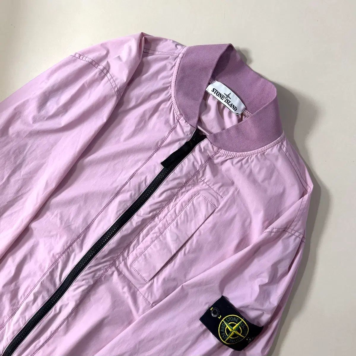 百貨店購入/当日出荷 STONE ISLAND ストーンアイランド スキンタッチ ナイロン TC ウィンドブレーカー