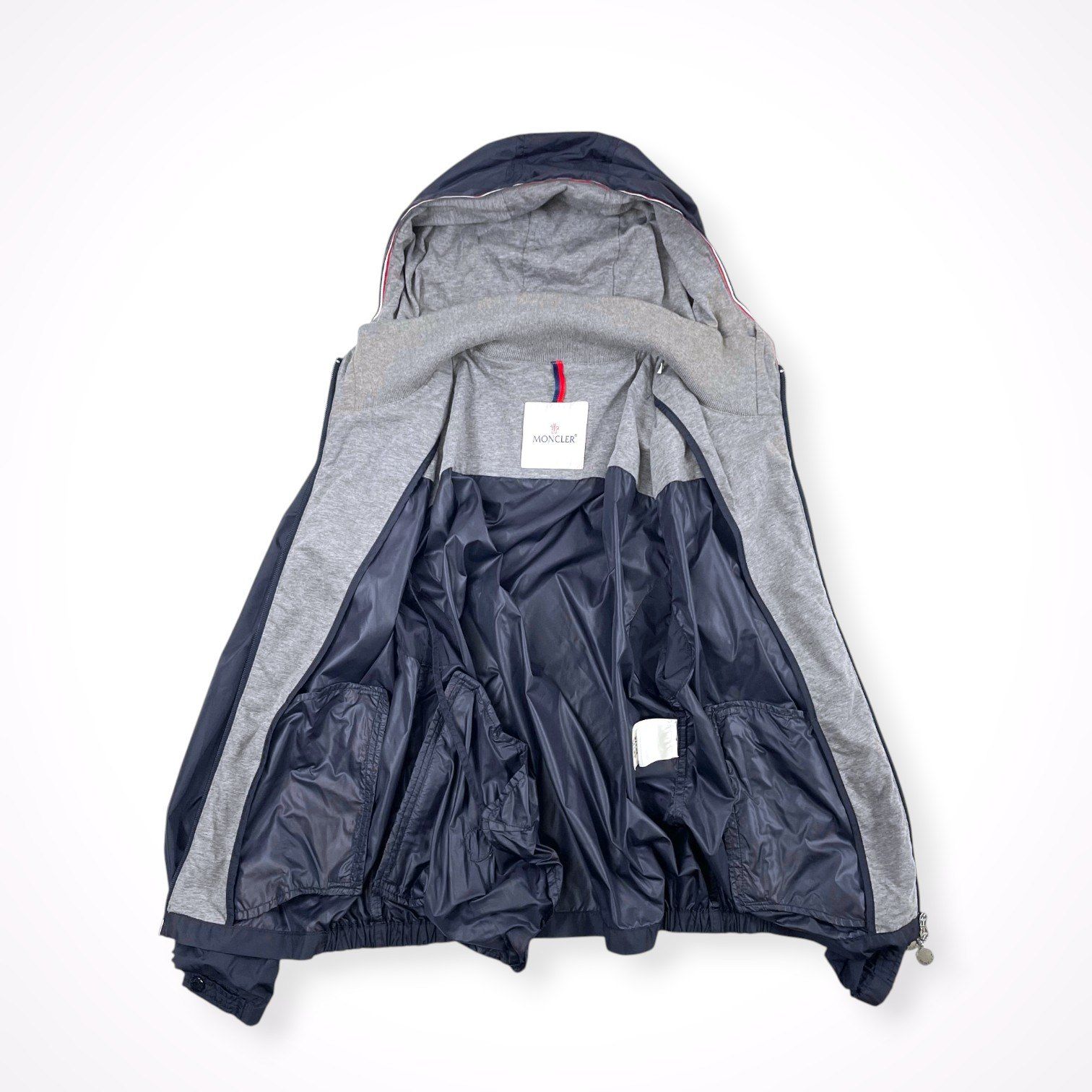 お値下げモンクレール　ナイロンジャケット　ネイビー　12A152 urville MONCLER / URVILLEナイロンジャケット ネイビー メンズ SIZE:2 - メルカリ