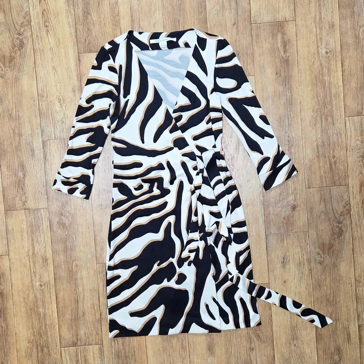 ダイアン・フォン・ファステンバーグ(DVF) シルク ラップワンピース 44