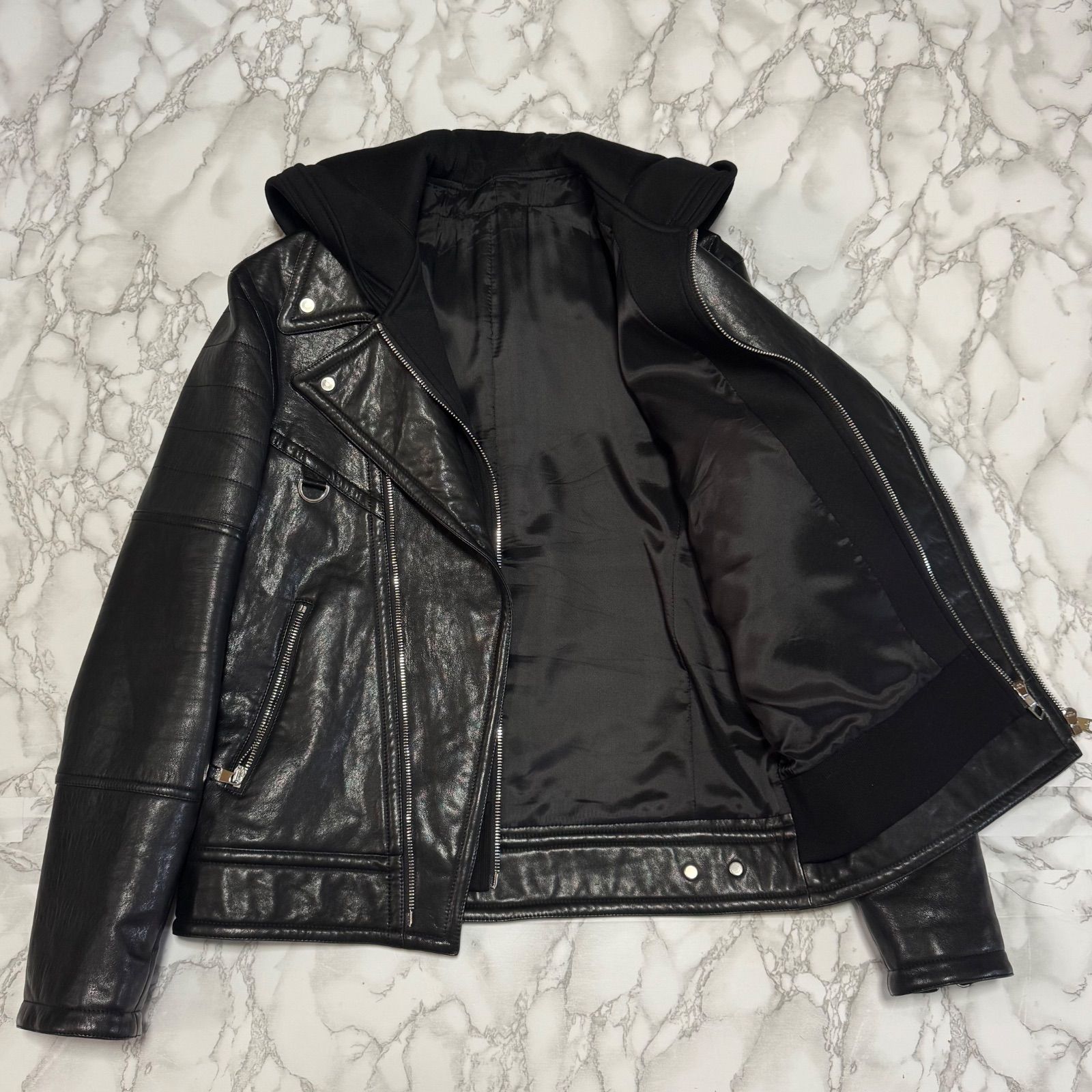 逸品【Neil Barrett ニールバレット 【商品名】仔羊革/ラム レザー