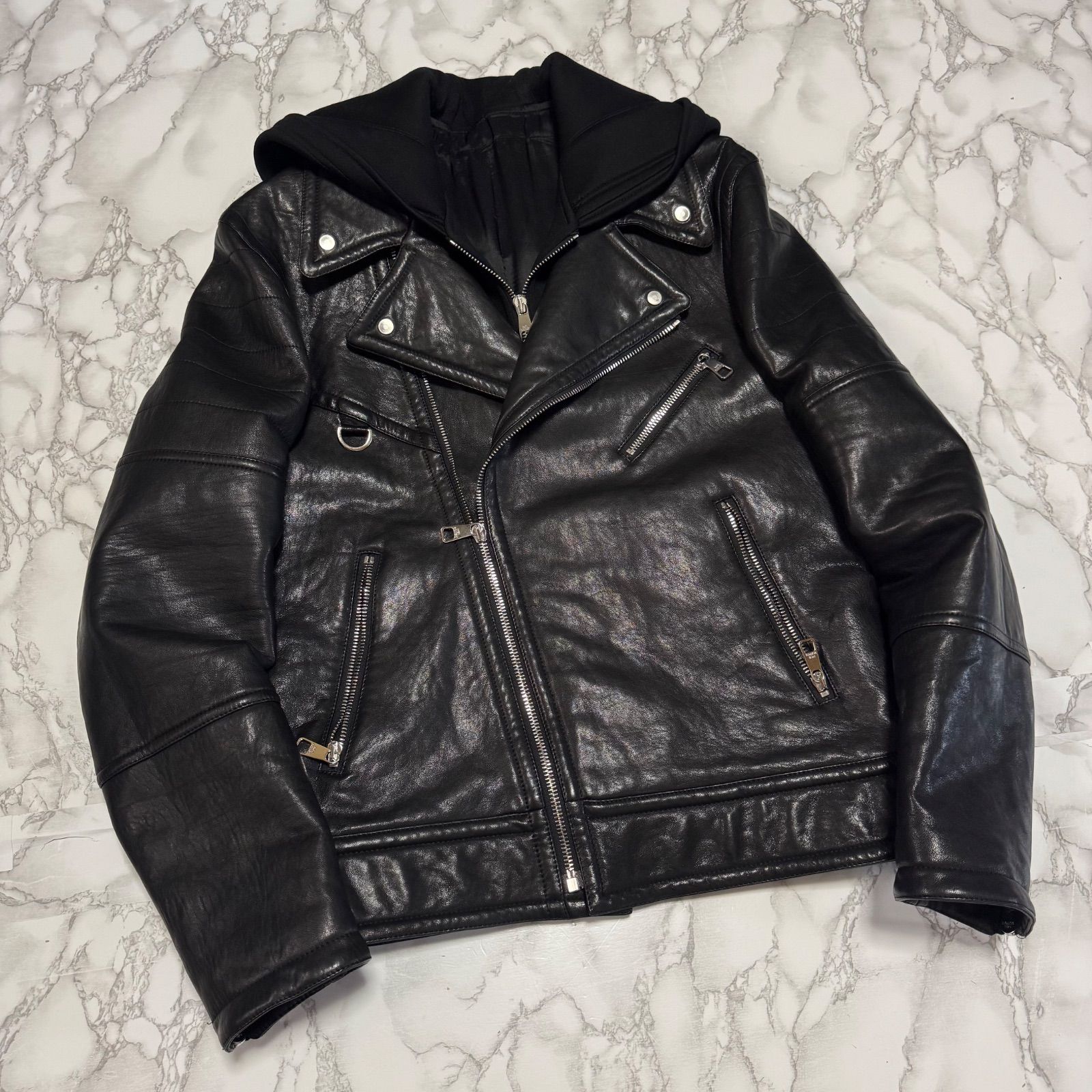 逸品【Neil Barrett ニールバレット 【商品名】仔羊革/ラム レザー
