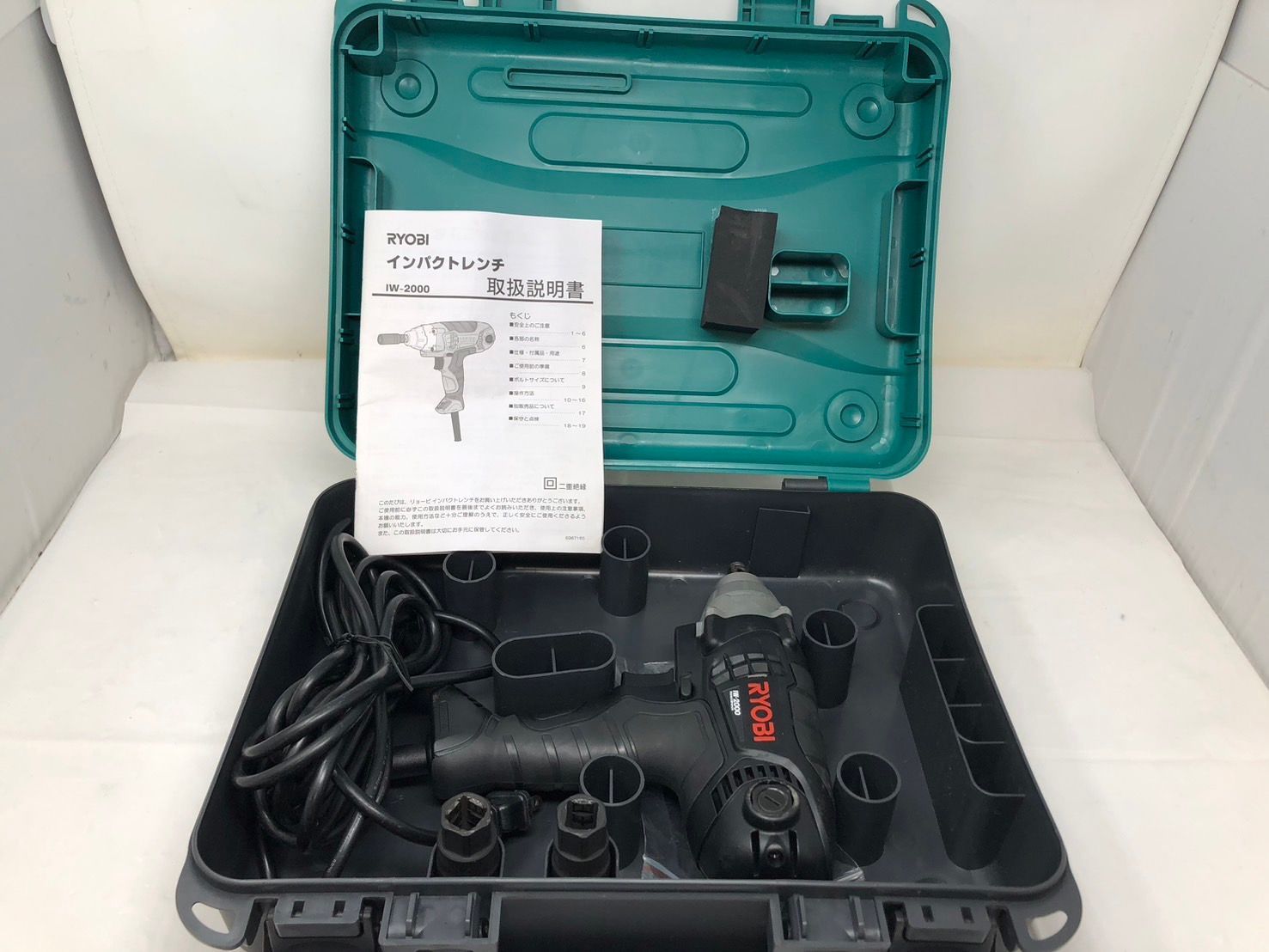 ◆RYOBI　リョービ　インパクトレンチ　IW-2000　本体　現状品◆21581★
