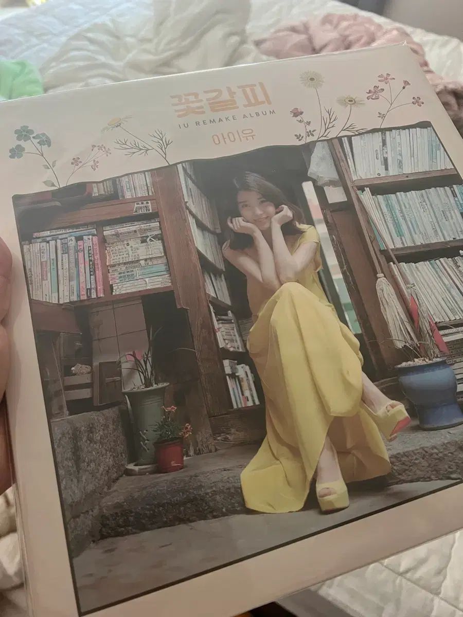 未開封 IU(アイユ) 花しおり 一 Lp