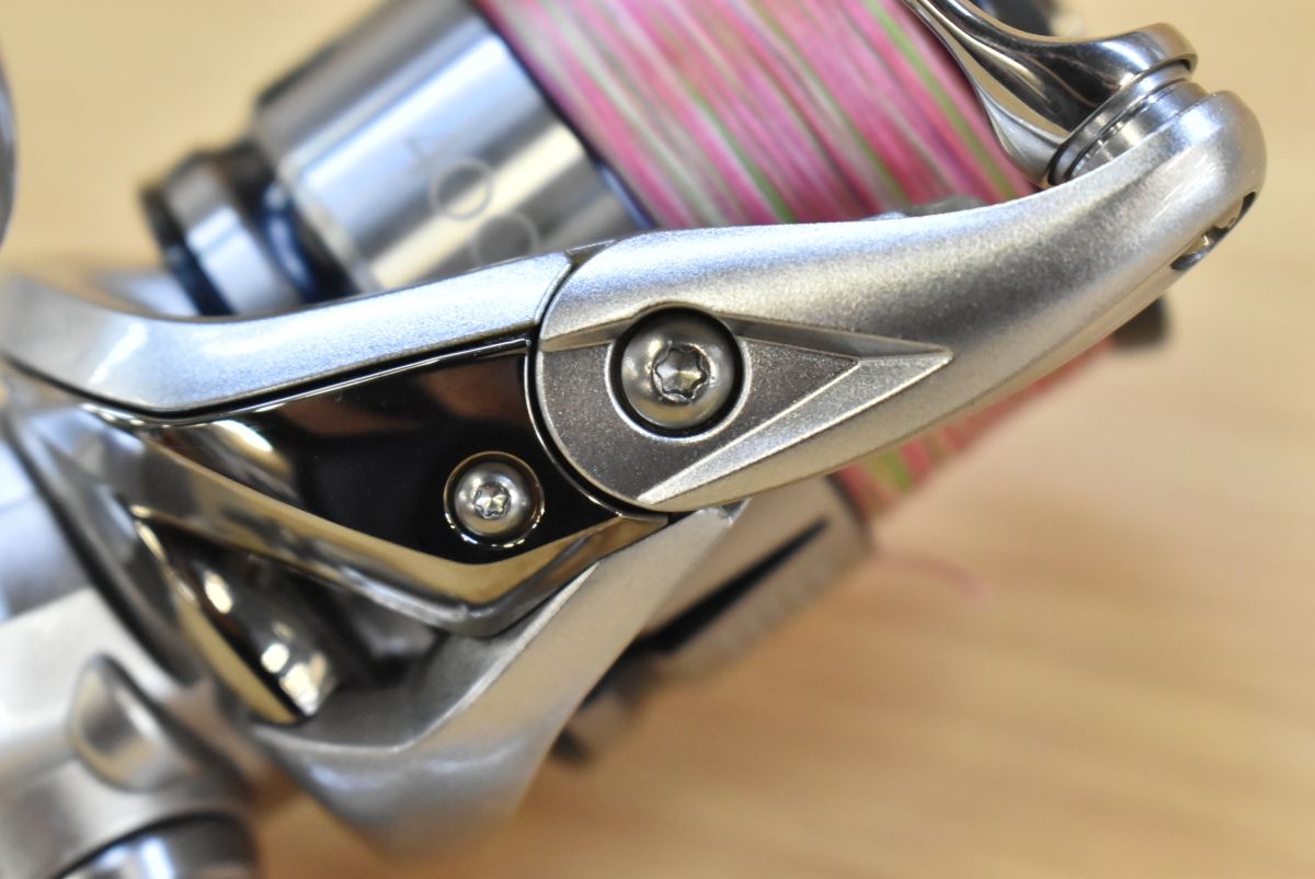 シマノ 19 ストラディック 4000 SHIMANO STRADIC スピニングリール
