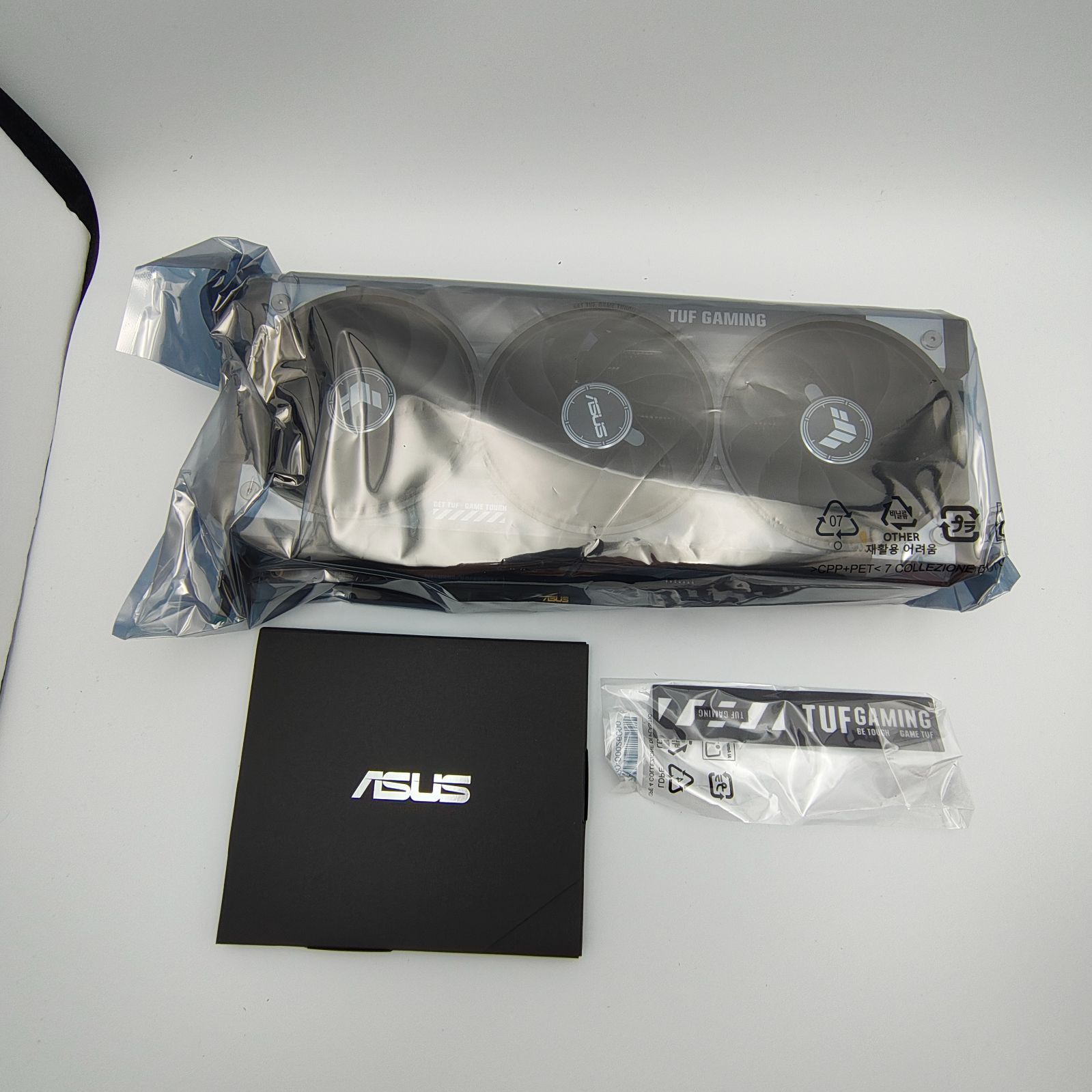 新品 ASUS RTX 5060 8GB GDDR7 OC グラボ - メルカリ
