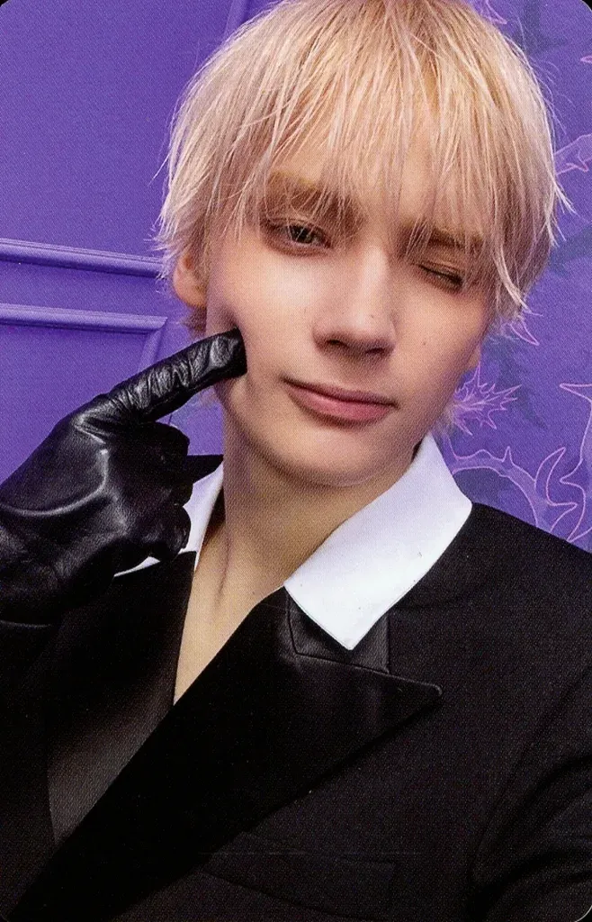 Hueningkai - A Moment of Stillness in the Thorns. Album PC photocard photocard