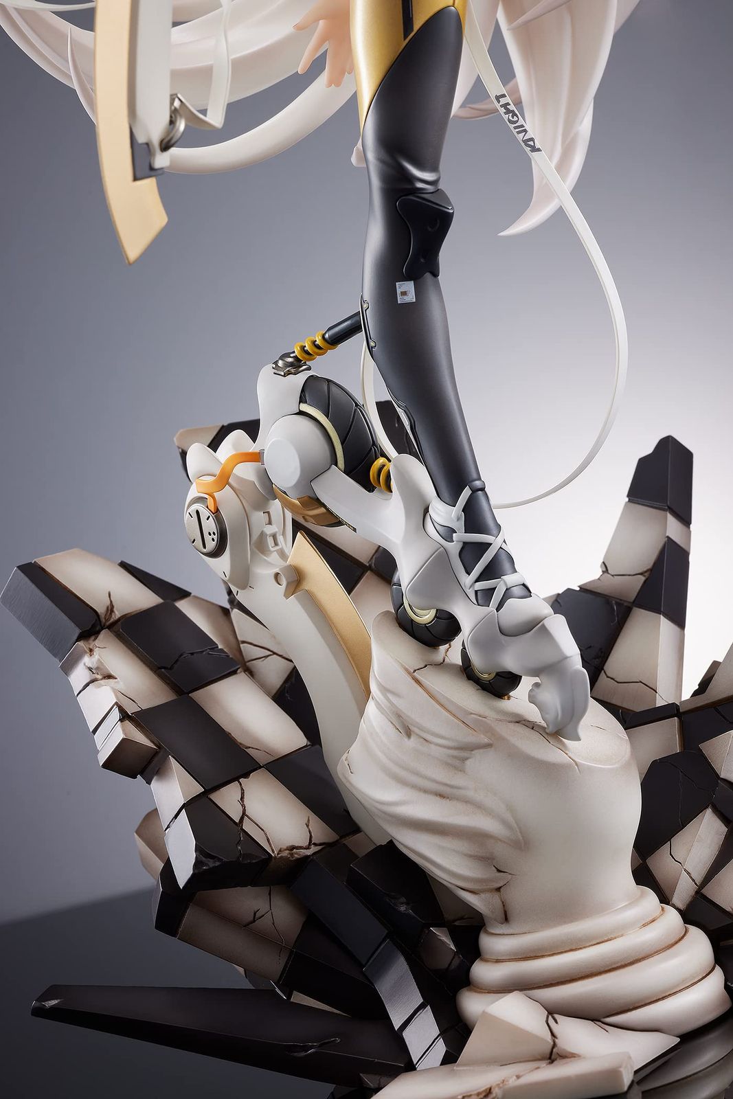 RIBOSE B&W・W-kn【G】 完成品フィギュア 1/7スケール PVC/ABS製