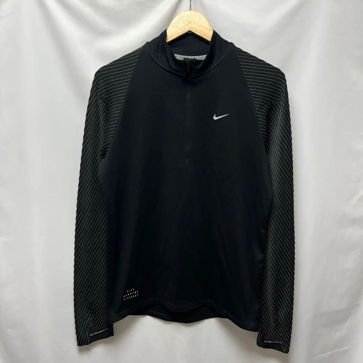 正規品/M NIKE ドライフィット ディビジョン ランニング ブラック ハーフジップ ドリルトップ