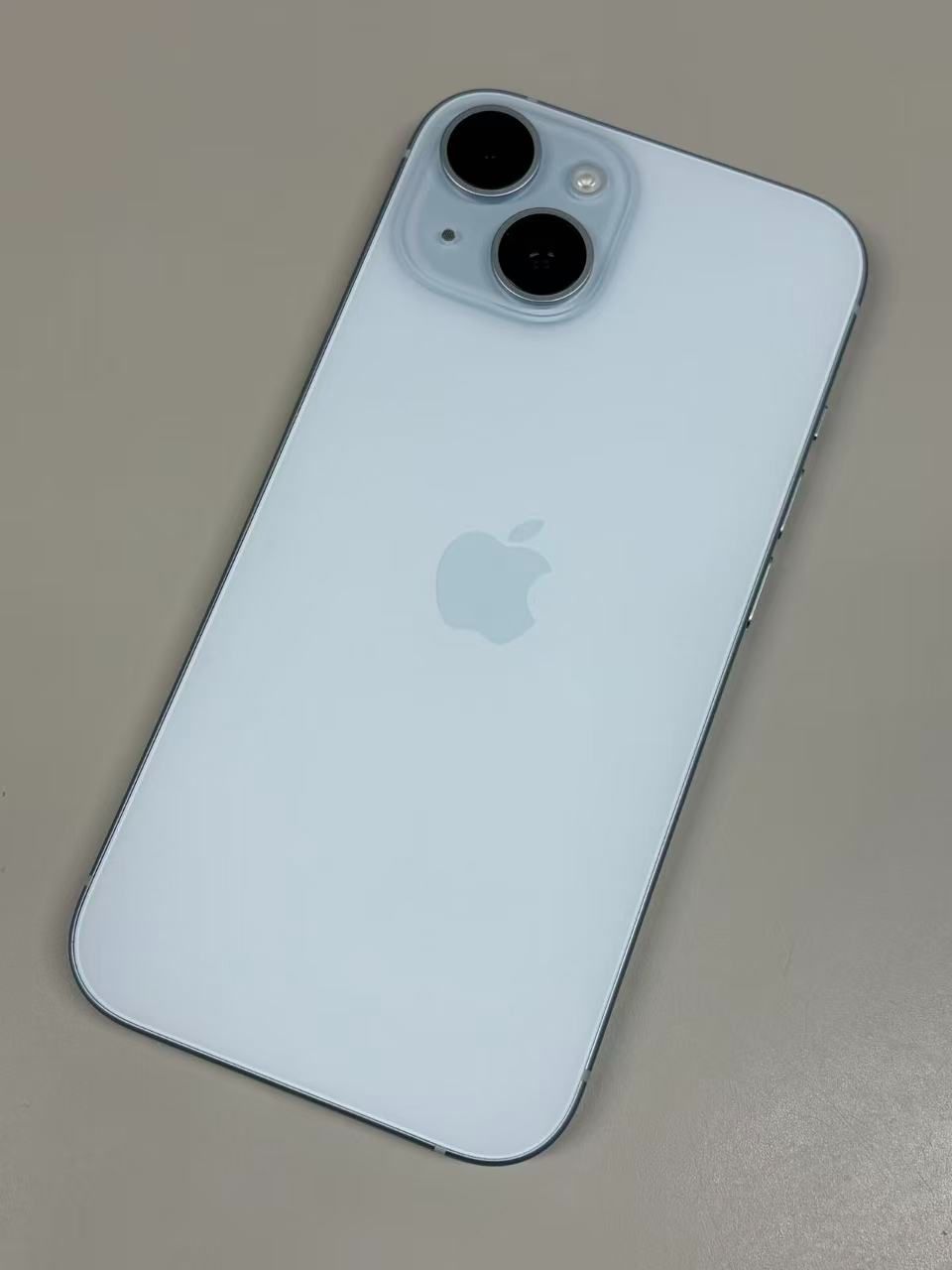 極美品　SIMフリー　iPhone15 128GB ブルー 極美品 電池86%SIMフリー iPhone15 128GB ブルー - メルカリ