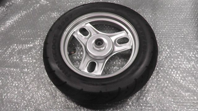 トゥデイ FI　AF67-1569　の　フロントホイール　タイヤ付き:#1778721478