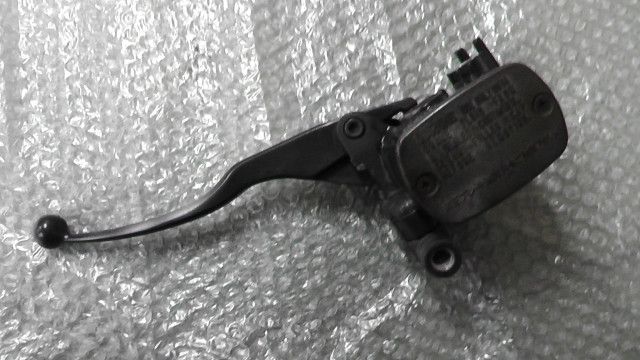 マグザム　SG21J-003xxx　の　マスターシリンダー　左　M10:#1778721846