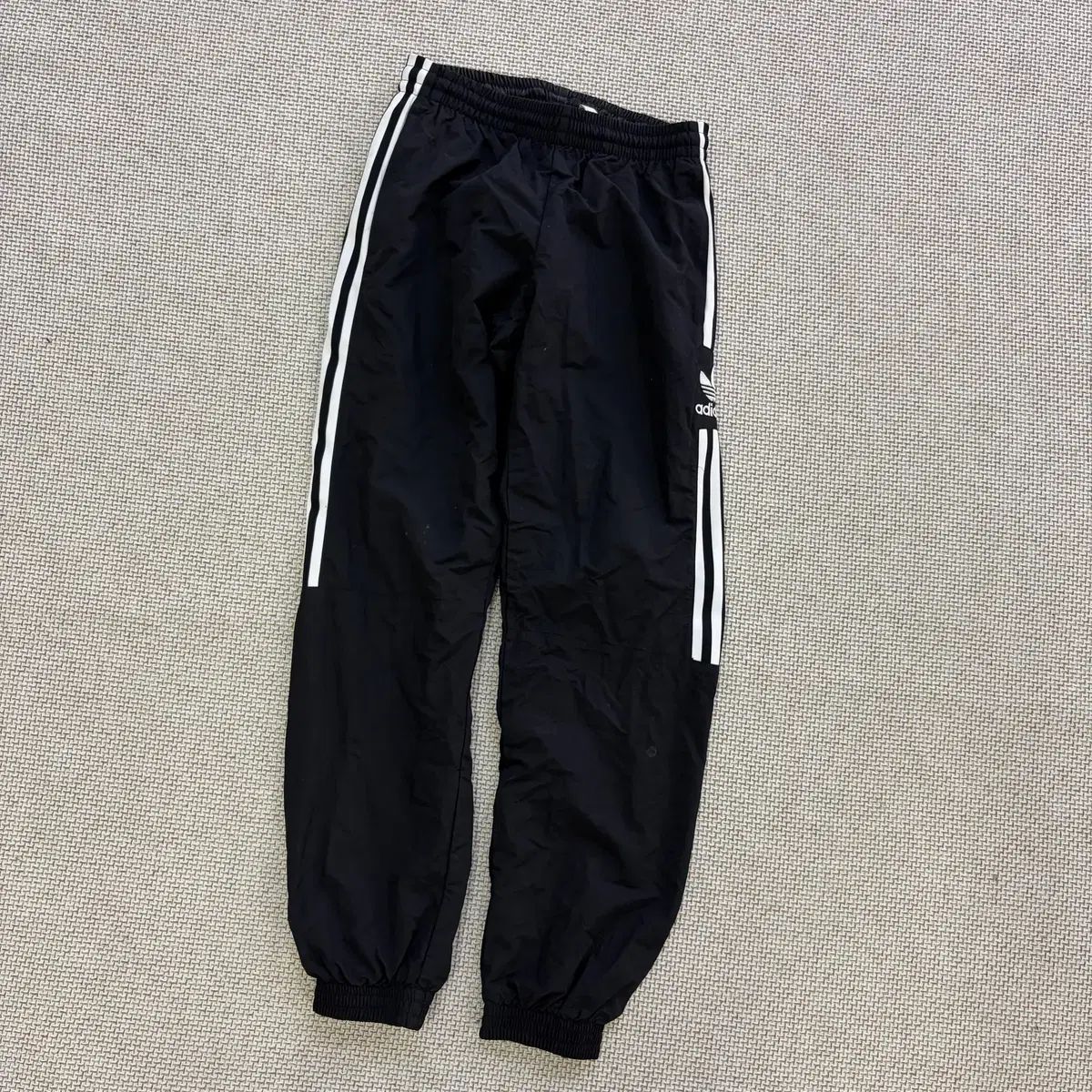 M アディダス ロックアップ トラック パンツ ブラック 0515D