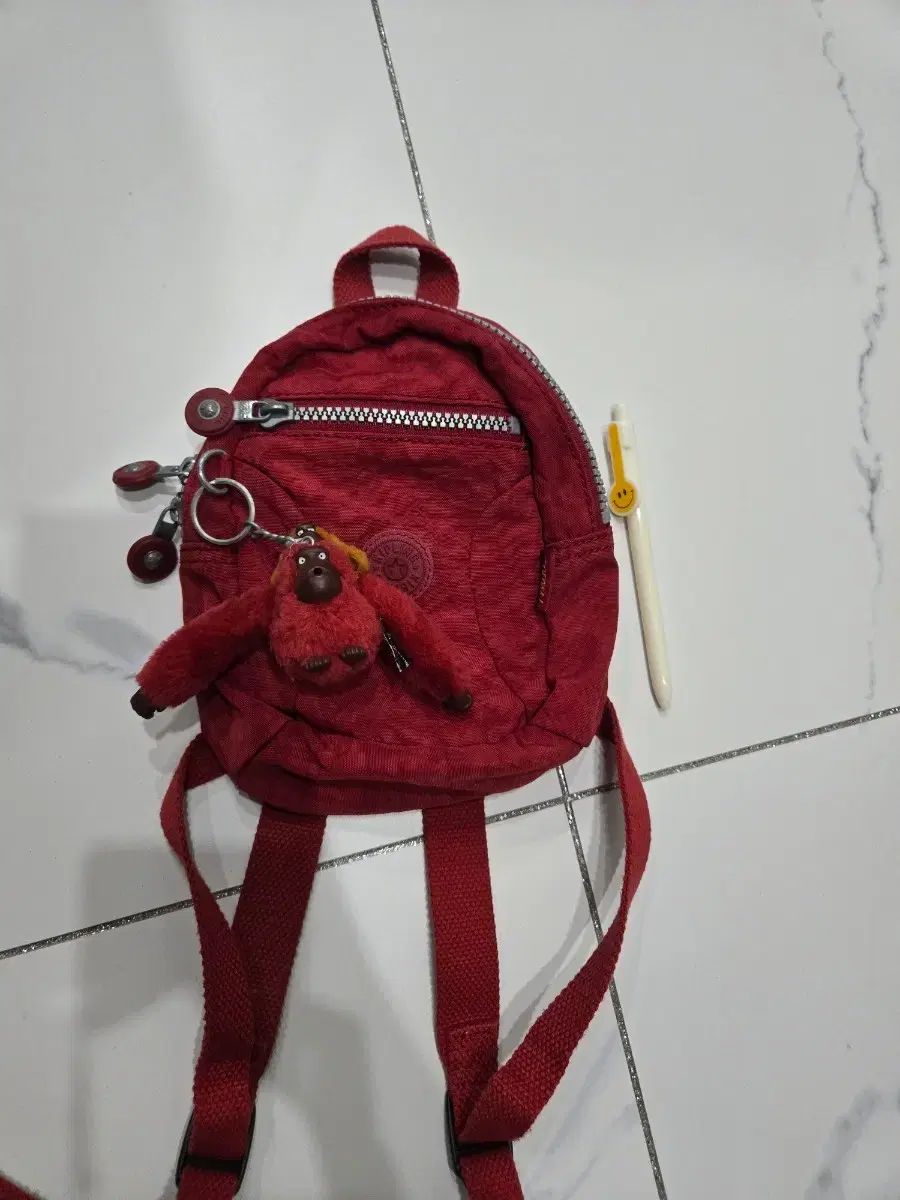 Kipling ミニ バックパック レッド ぬいぐるみ キーホルダー 含む