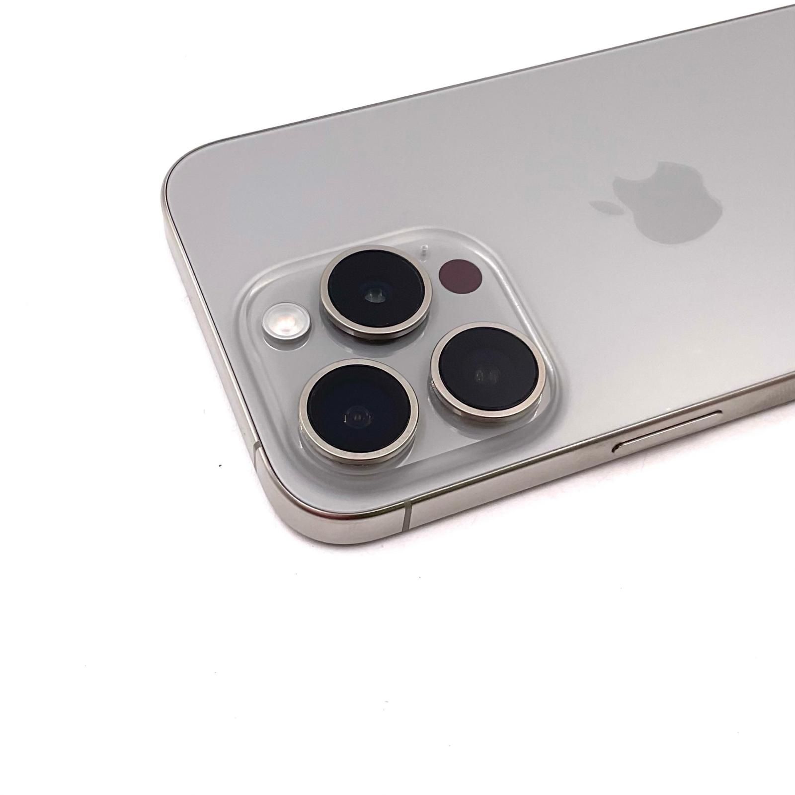 iPhone 8 Silver 64 GB au CIMフリー ムスビー｜【動作可能＊ひび割れ