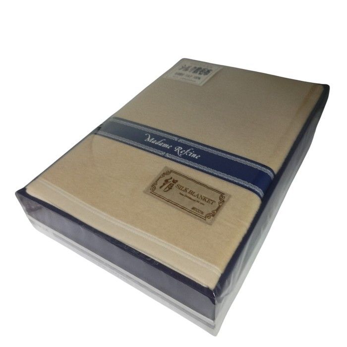 【新品未使用品】madame refine シルク毛布140×200 日本製 未使用品】 Madame Refine マダムレフィーネ なめらかな光沢 SILK