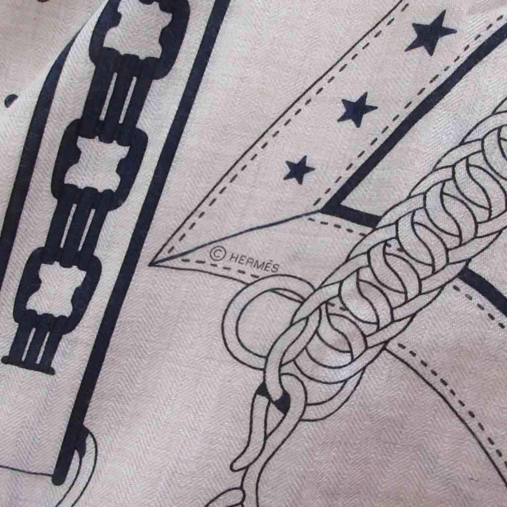 メルカリ市価格！Hermès カシミアシルク 140ストール 朝の散歩　エトープ エルメス HERMES カレジェアン140 朝の散歩 La Promenade du Matin