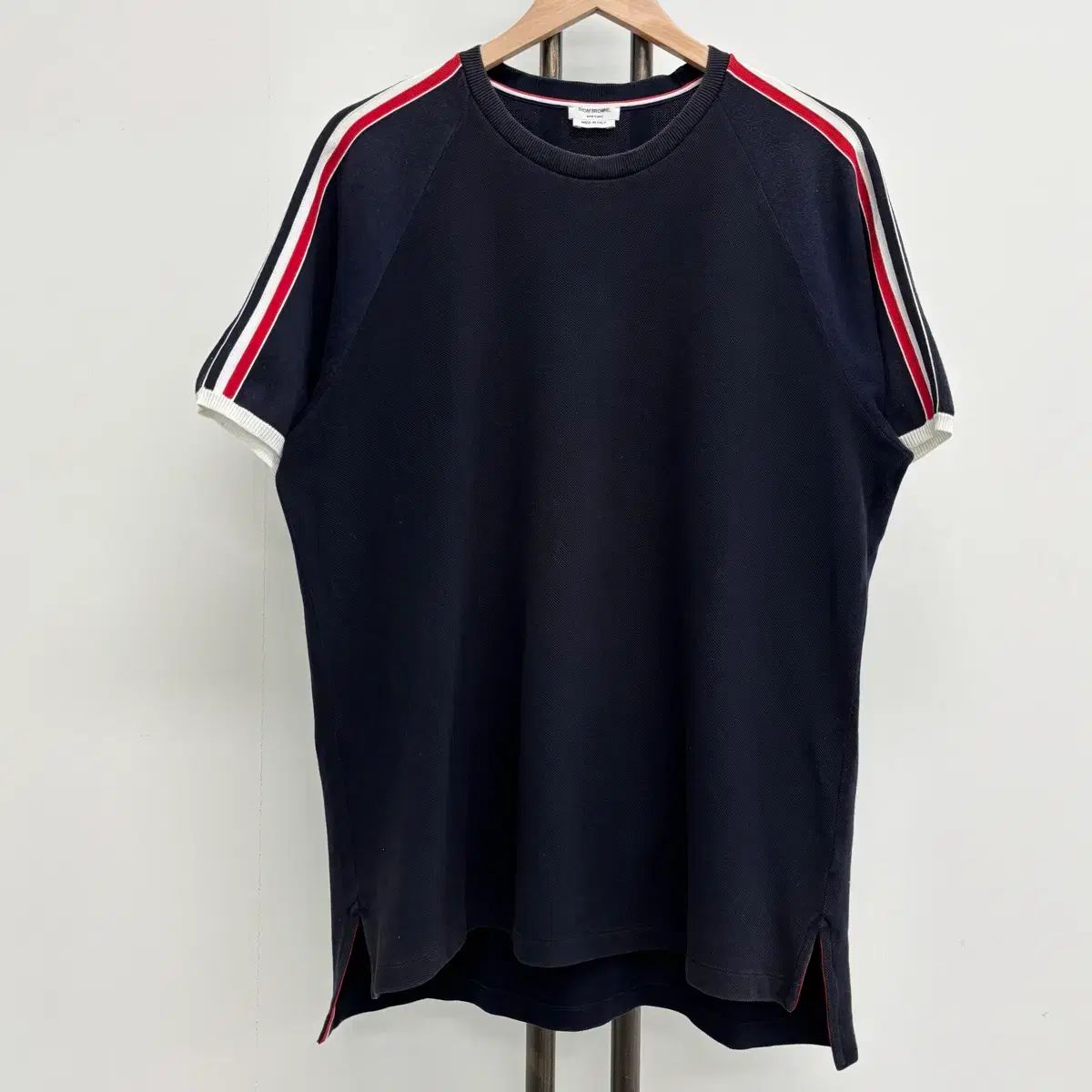 4 トムブラウン 3本線ロゴ 半袖Tシャツ