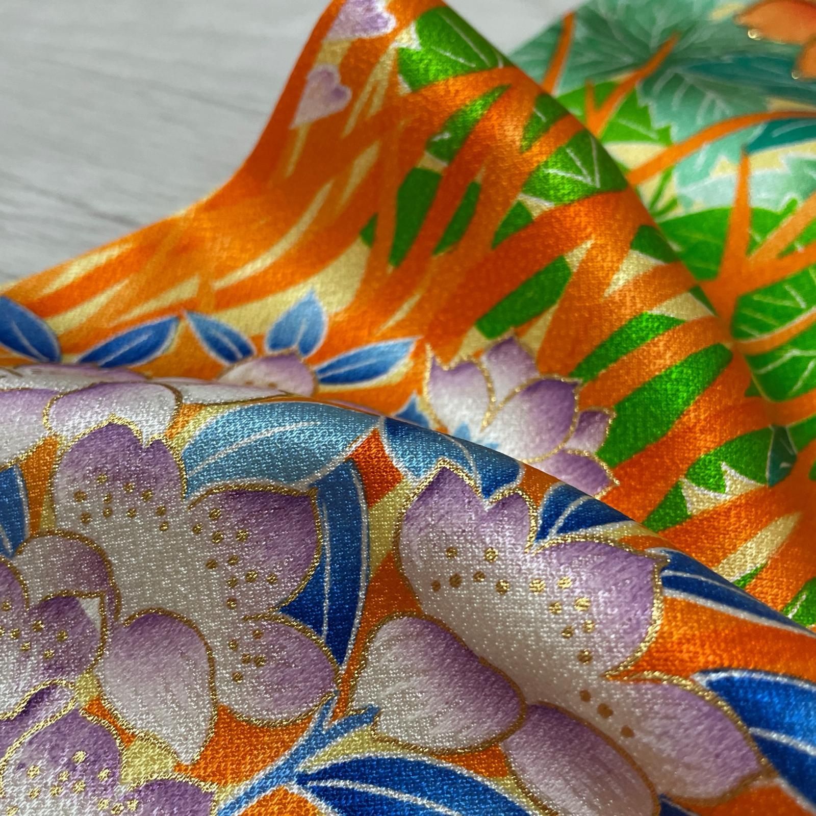 振袖 鮮やかな花模様 金駒刺繍 着物 正絹 X-2034 - メルカリ