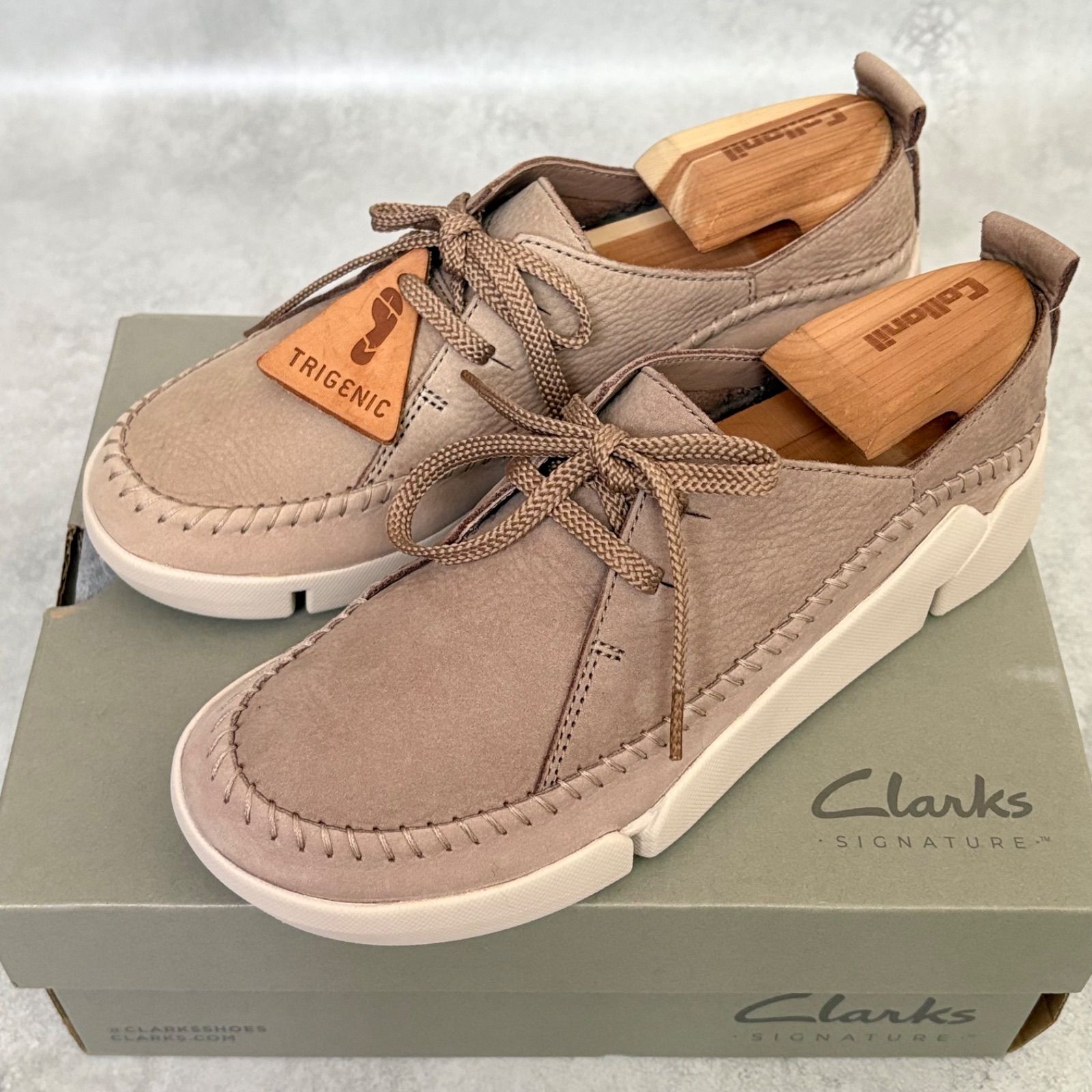 ほぼ未使用 クラークス Clarks トライジェニック2 スニーカー UK4