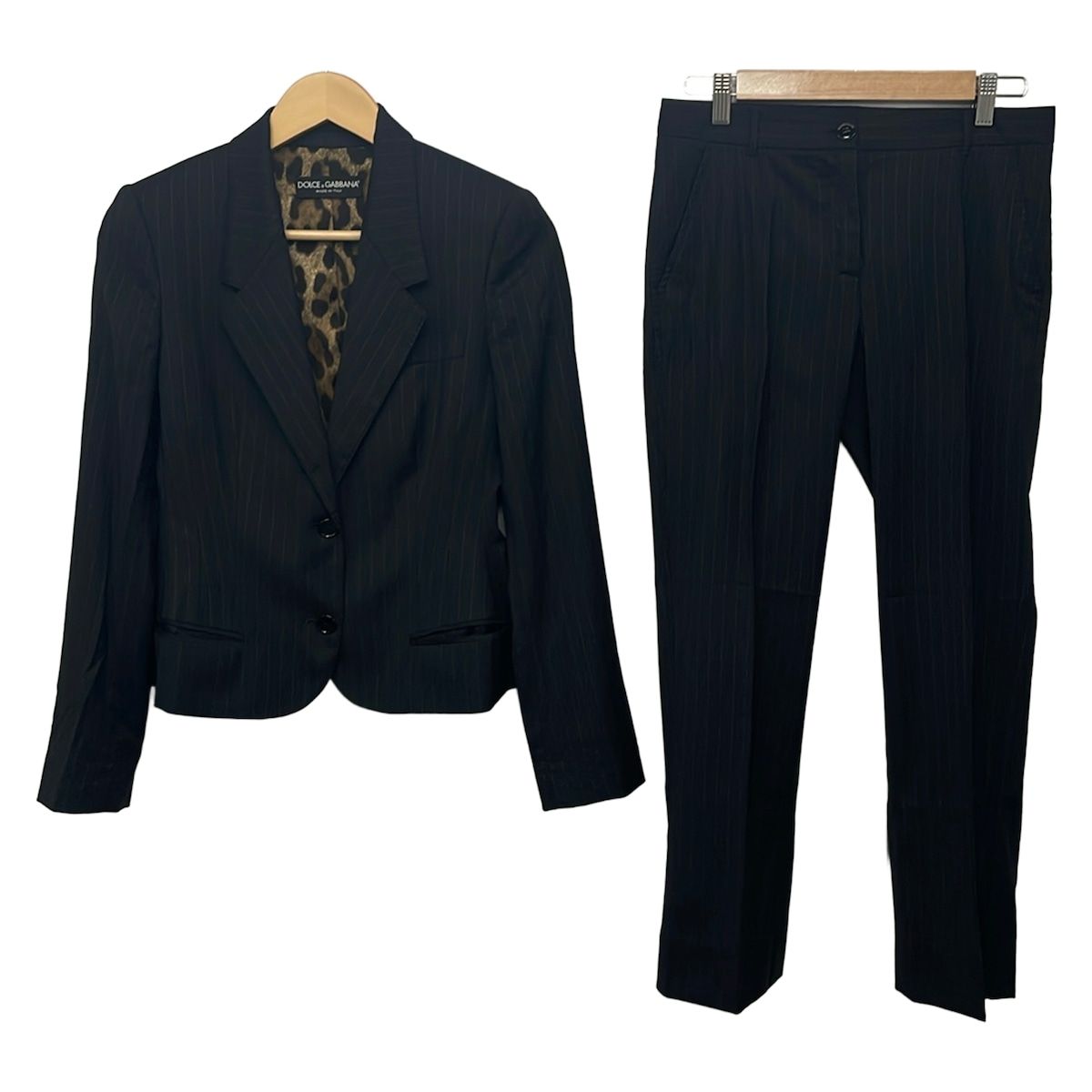 DOLCE&GABBANA(ドルチェアンドガッバーナ) レディースパンツスーツ レディース美品 - 黒×ブラウン ストライプ/肩パッド