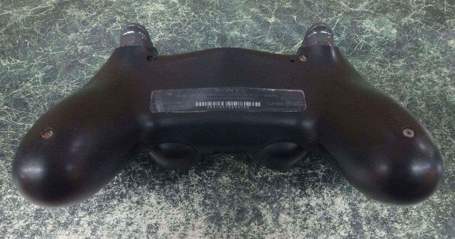 PS4ハード プレイステーション4本体 ジェットブラック (HDD 500GB/CUH PS4ハード プレイステーション4本体 ジェットブラック (HDD 500GB/CUH