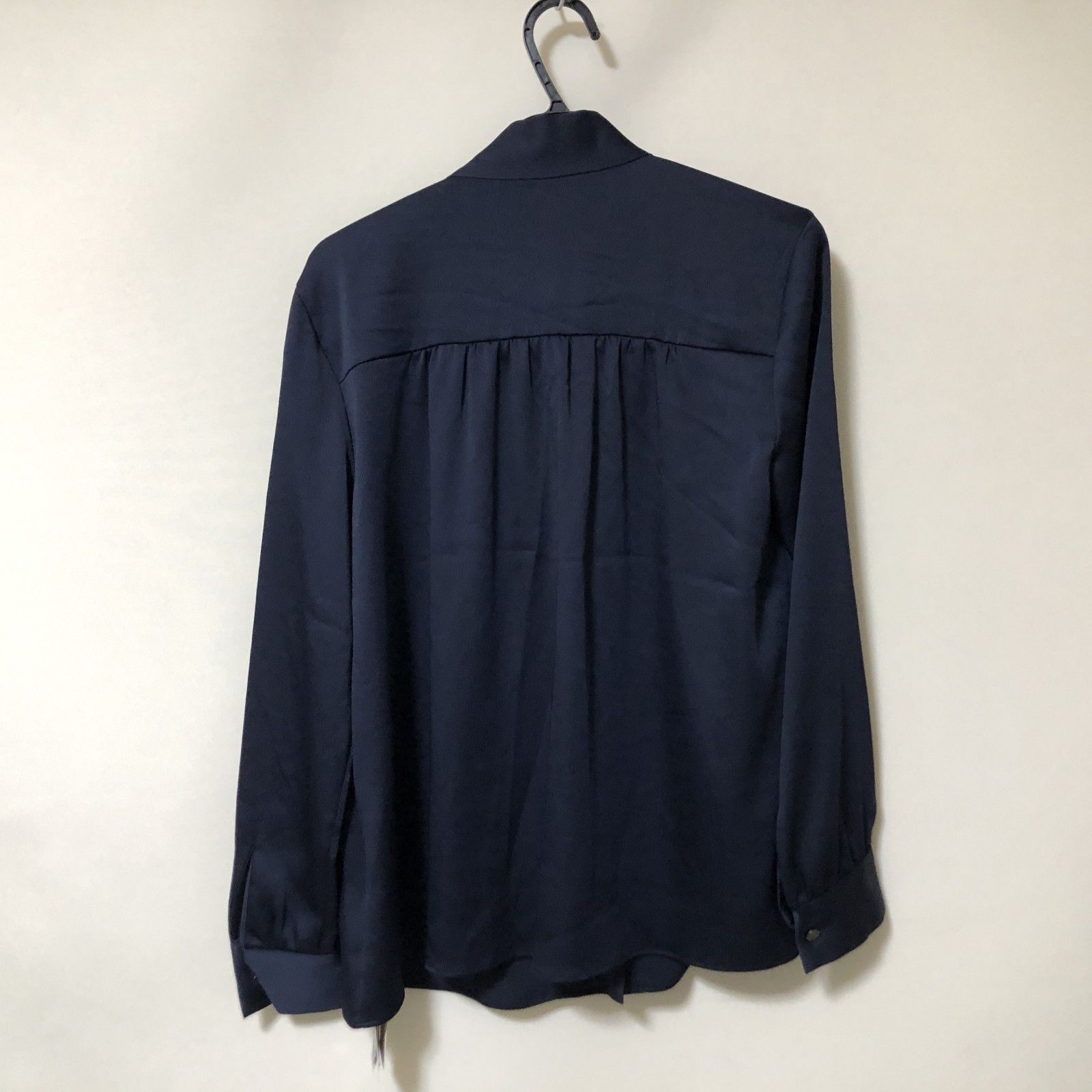 E499 新品 UNTITLED アンタイトル サテン ボウタイ ブラウス シャツ 