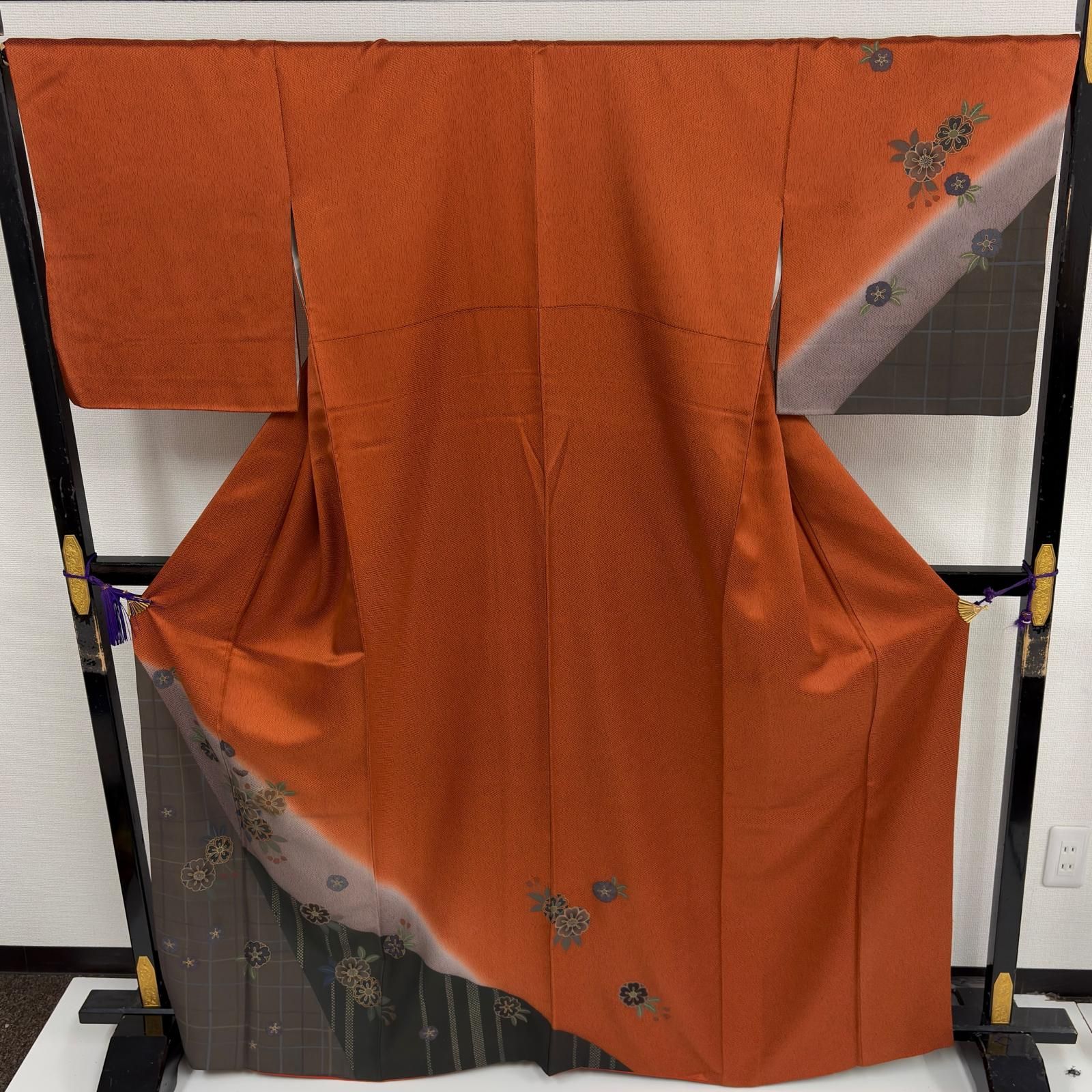 付下げ 裄68 上品な染め 木目紗綾形の地紋 紋無し 正絹 着物 MK-7924