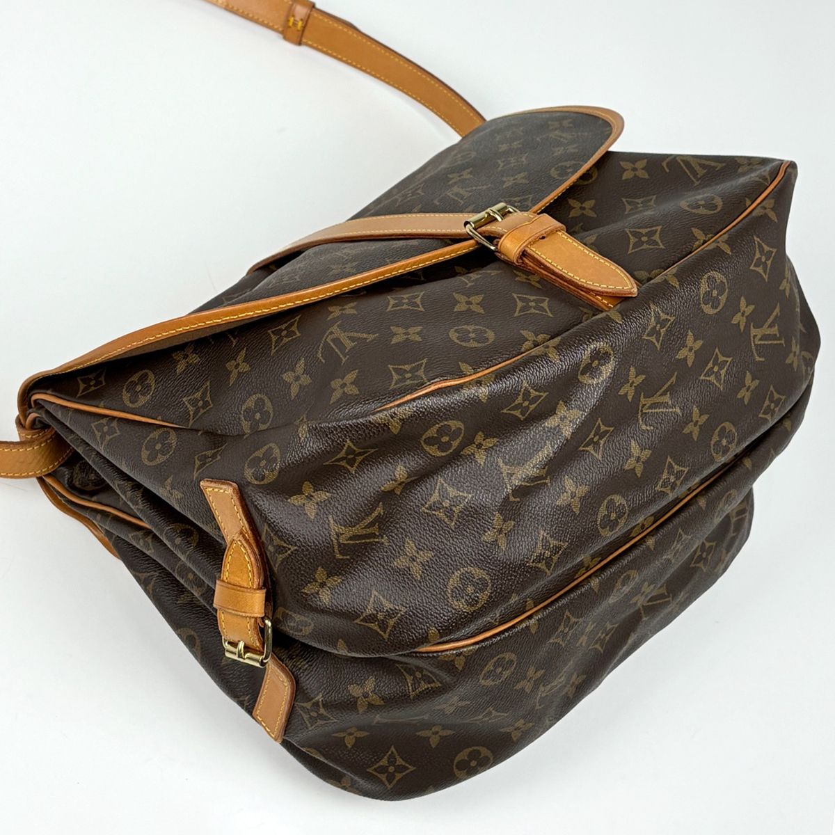 ルイ・ヴィトン Louis Vuitton ソミュール35 斜め掛け ショルダー