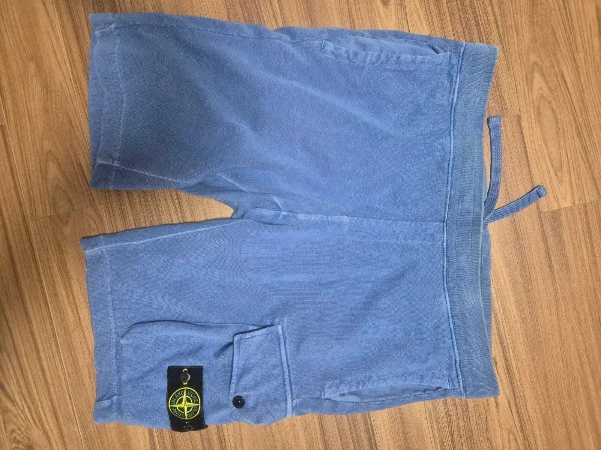 STONE ISLAND ストーンアイランド ハーフパンツ