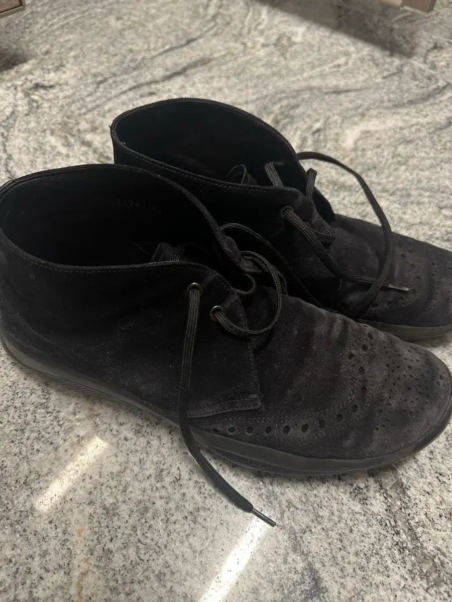 PRADA スウェード ブーツ