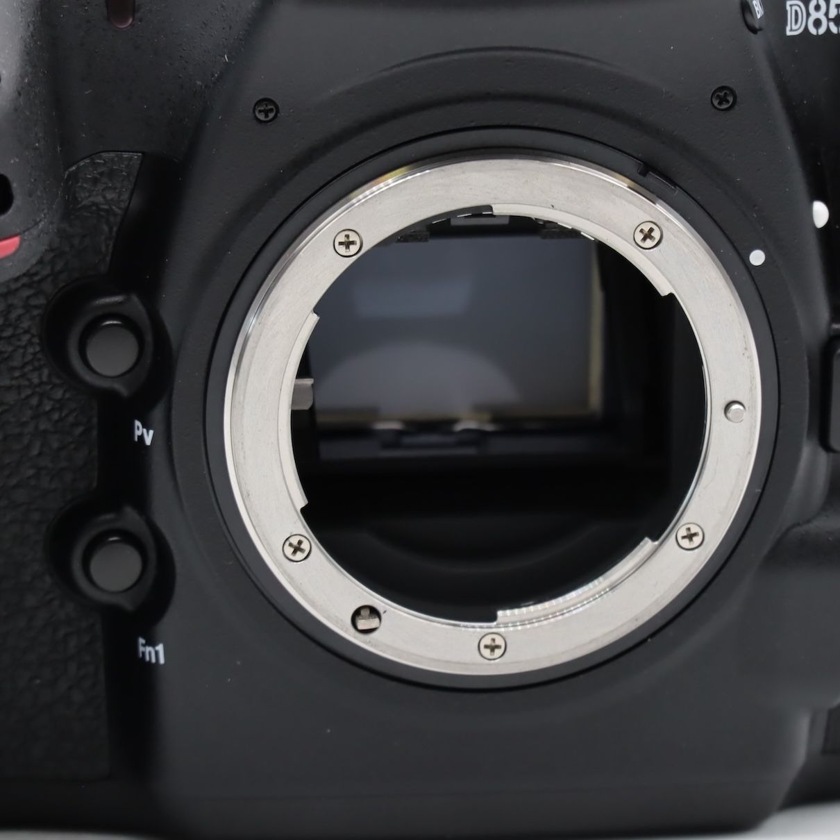 新品級】ショット数「681回」Nikon ニコン D850 ボディ - メルカリ