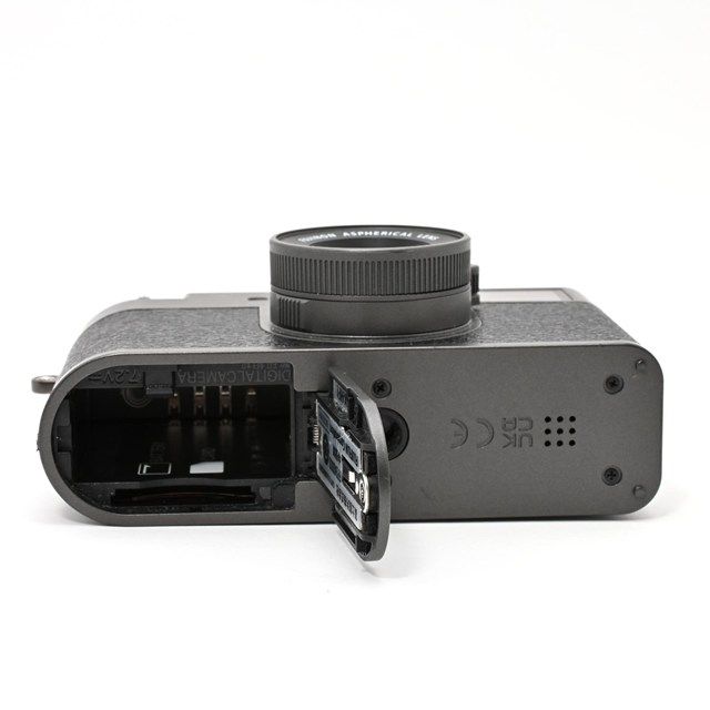 良品＞ FUJIFILM X-half チャコールシルバー F X-HF1-CS JP