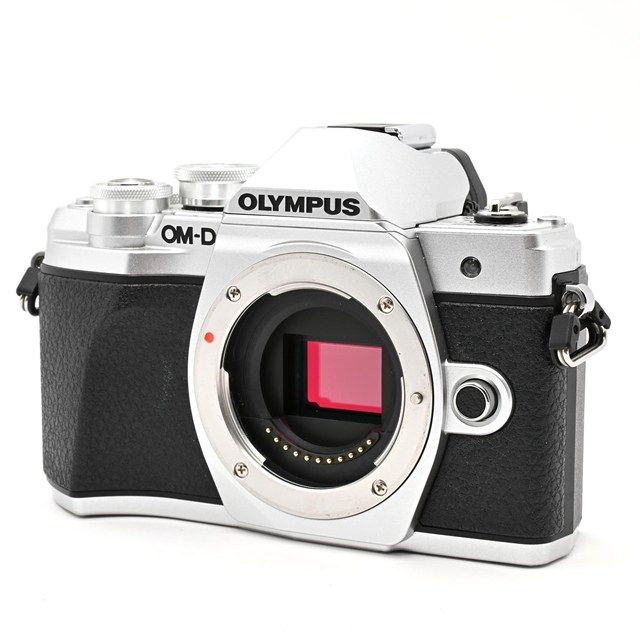 美品＞ OLYMPUS OM-D E-M10 Mark III ボディ シルバー｜ミラーレス一眼